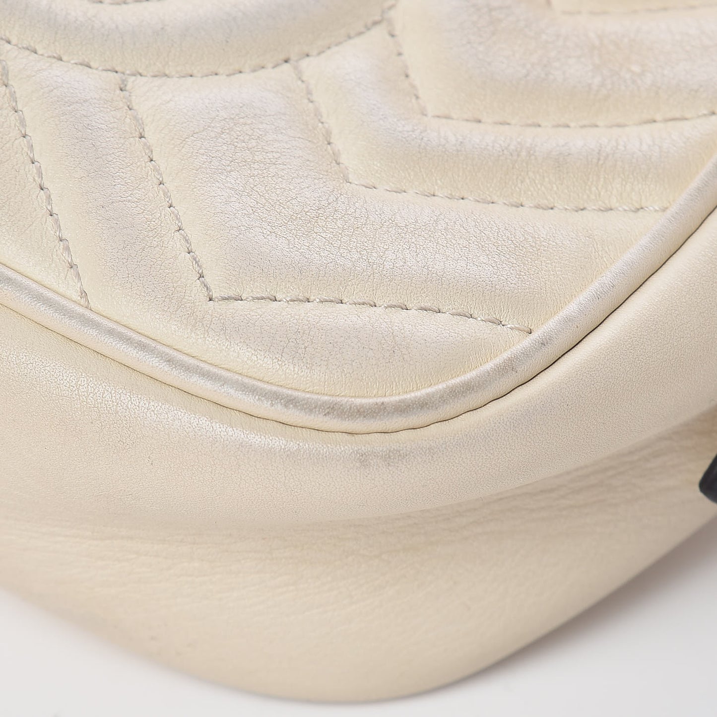 Calfskin Matelasse Mini GG Marmont Chain Shoulder Bag White