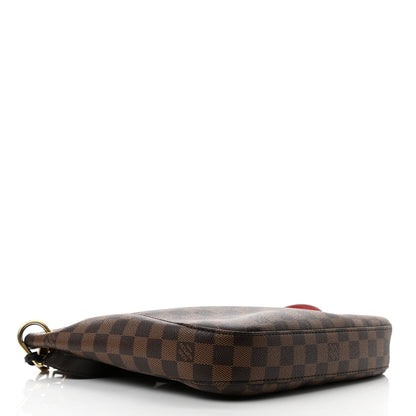 Louis Vuitton Damier Ebene South Bank Besace 4 of 10