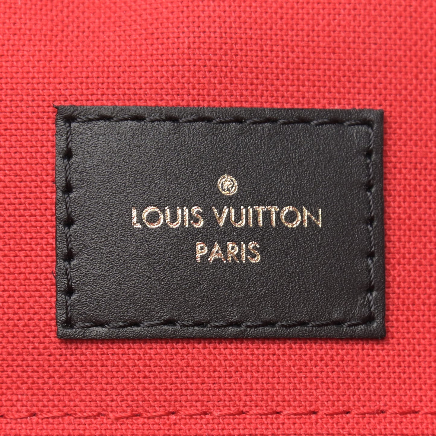 Reverse Monogram Giant Onthego MM
