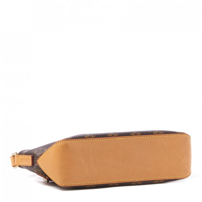 Louis Vuitton Monogram Trotteur 4 of 8