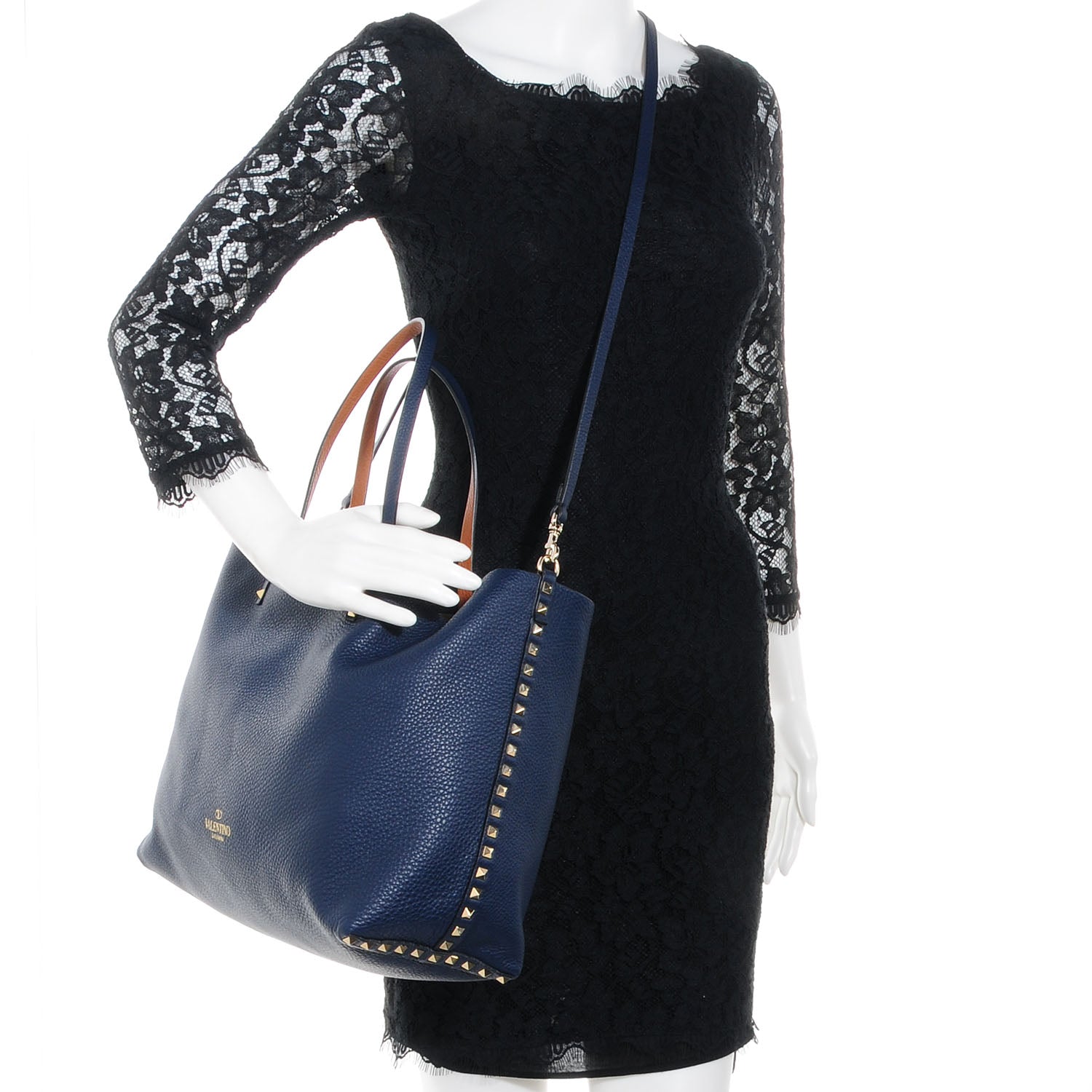 Valentino Garavani Pebbled Calfskin Medium Rockstud Reversible Tote Light Cuir Marine 2 of 7
