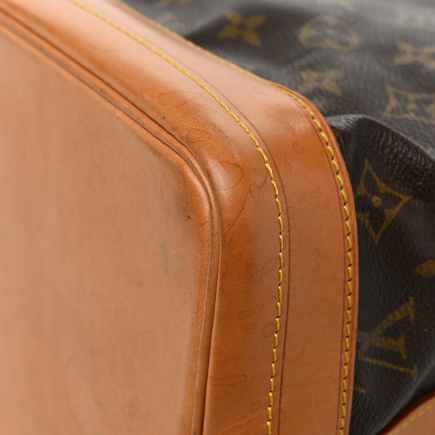 Monogram Noe