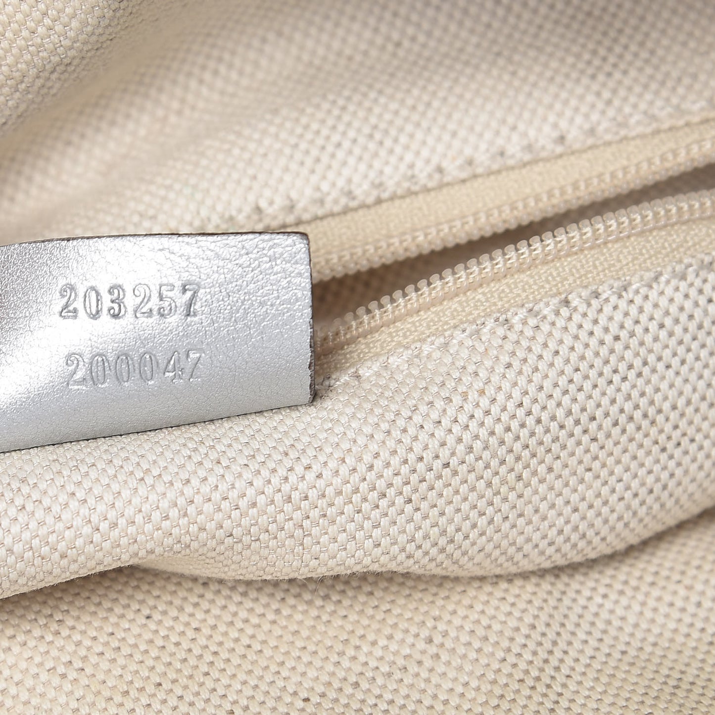 Guccissima Small D Ring Messenger Silver