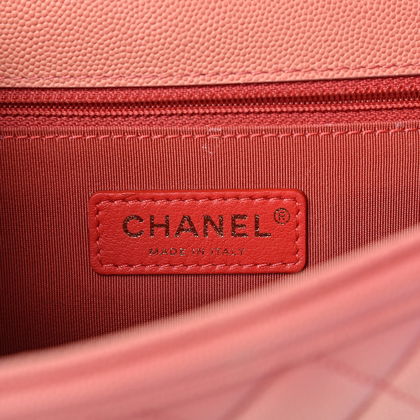 Caviar Quilted Medium Sunset On The Sea Flap Coral