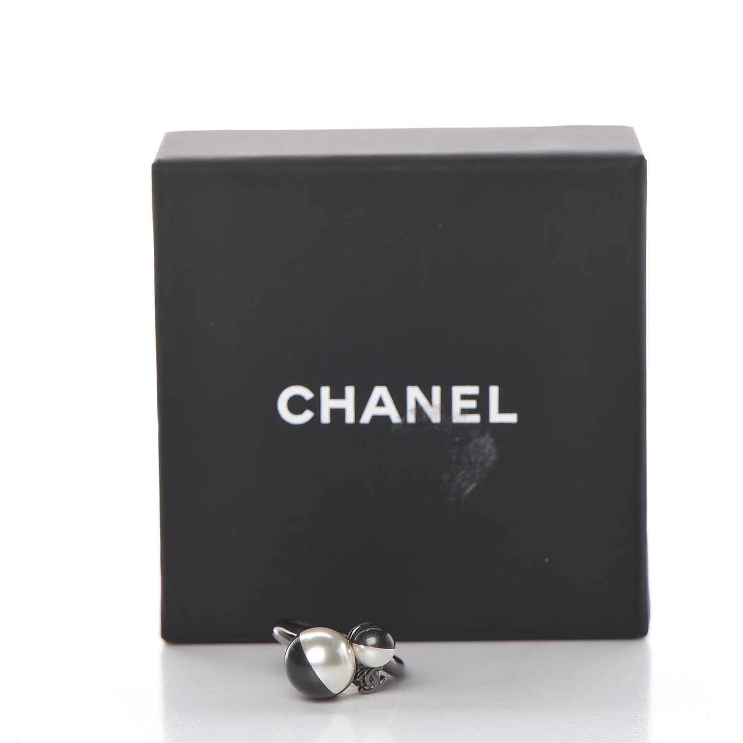Pearl CC Ring 6 Silver Grey White
