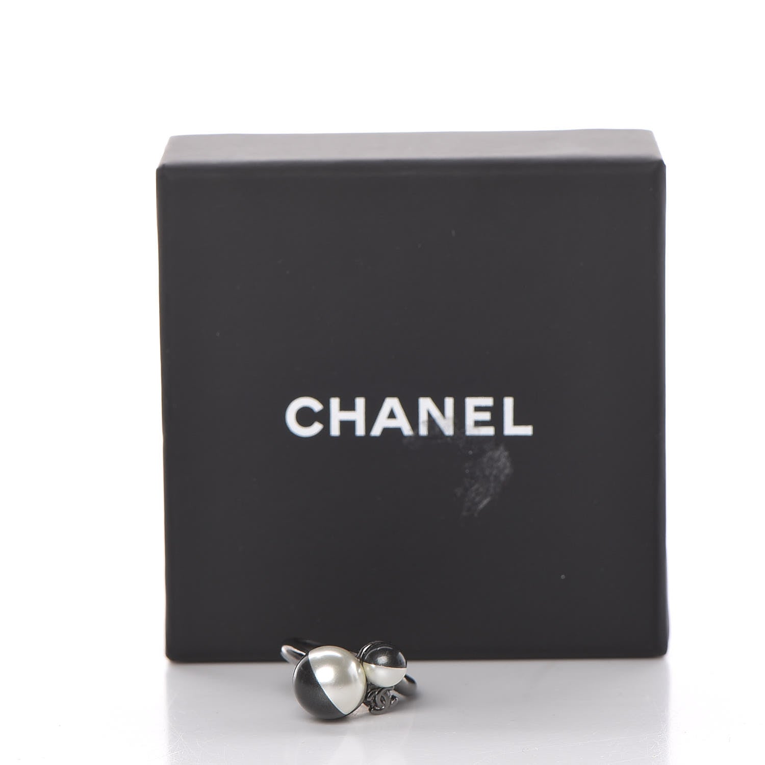 Chanel Pearl CC Ring 6 Silver Grey White 6 of 6