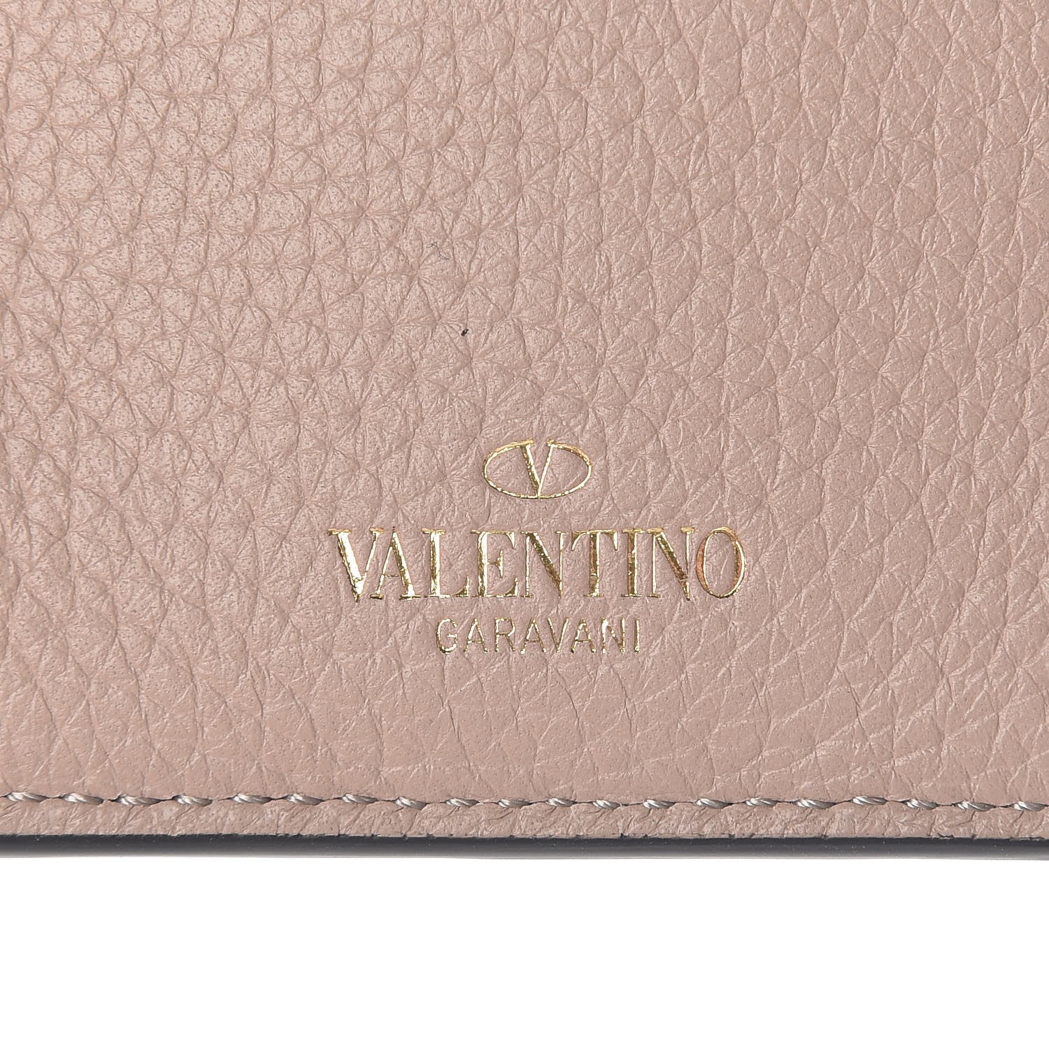 Valentino Garavani Pebbled Calfskin Rockstud Card Holder Poudre 6 of 9