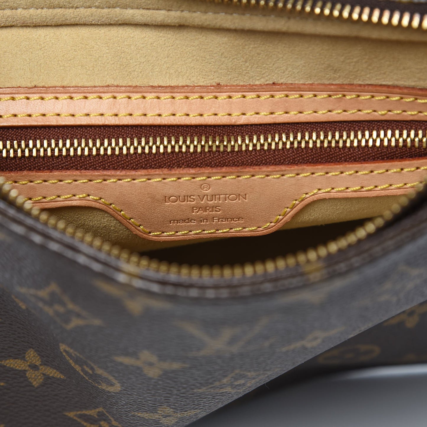 Monogram Looping MM