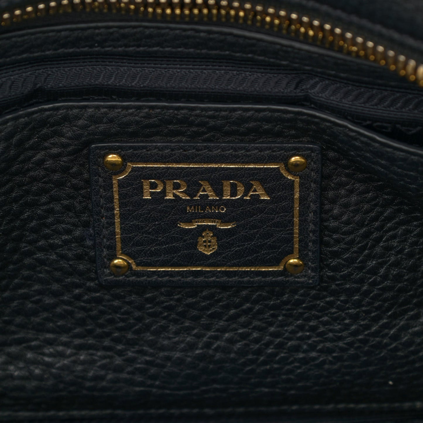 Vitello Daino Tote Black