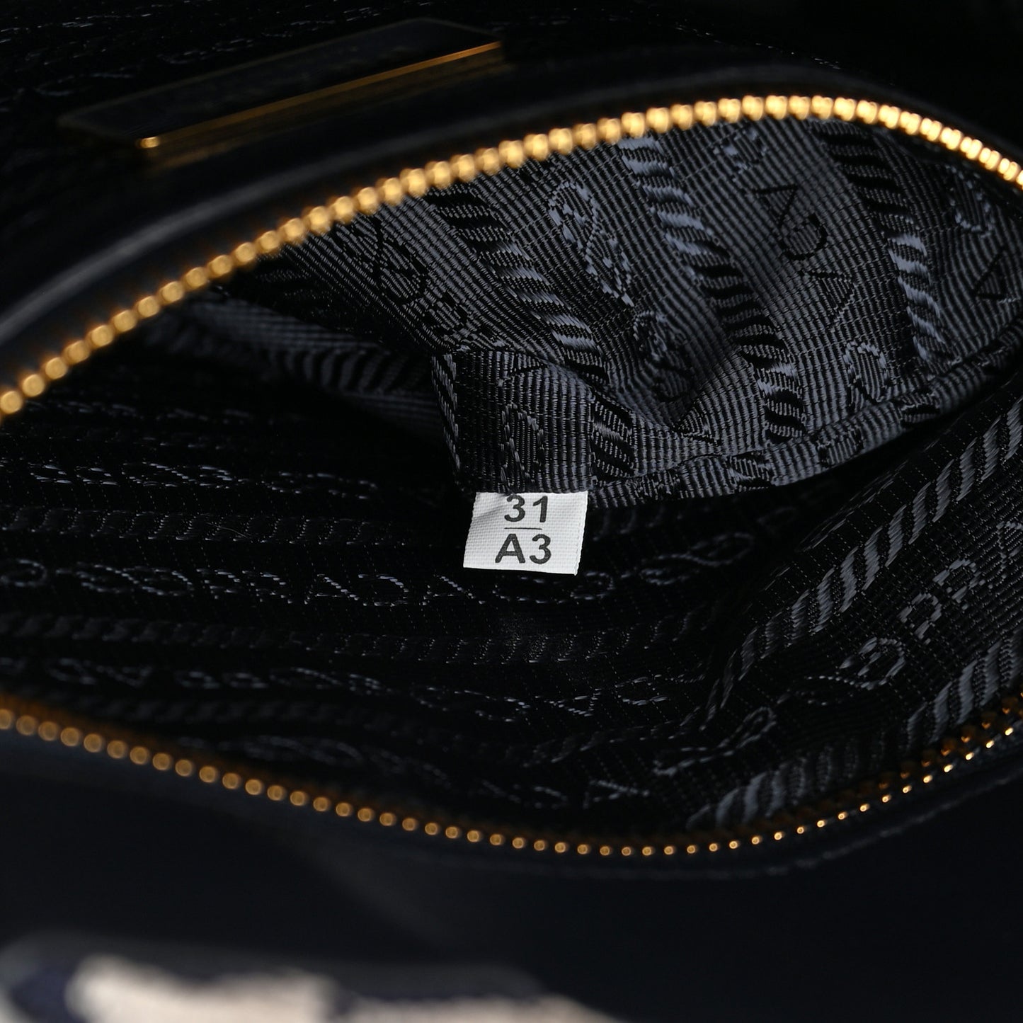 Jacquard Saffiano Triangolo Symbole Embroidered Small Tote Baltico Talco