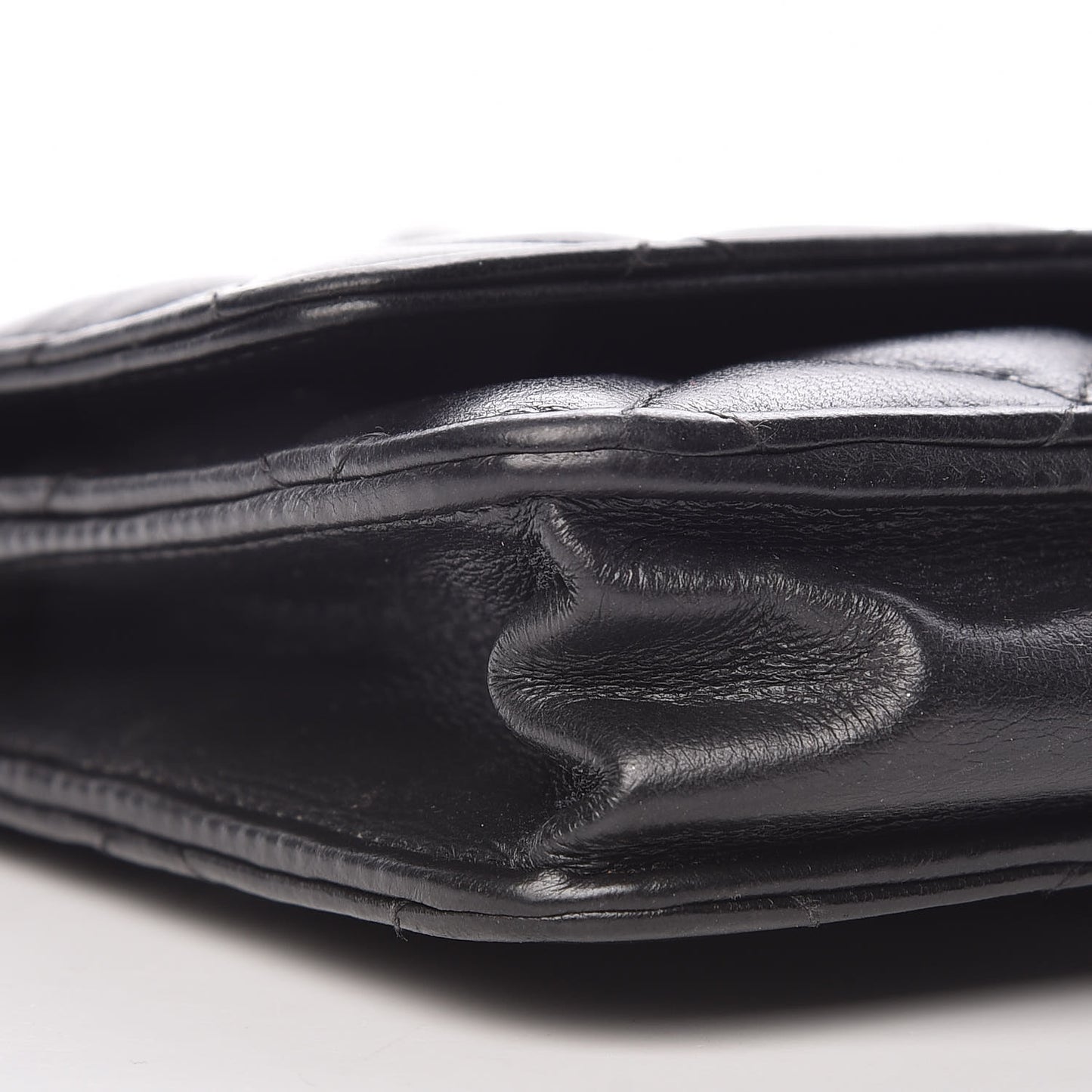 Lambskin Quilted Wallet On Chain WOC Black