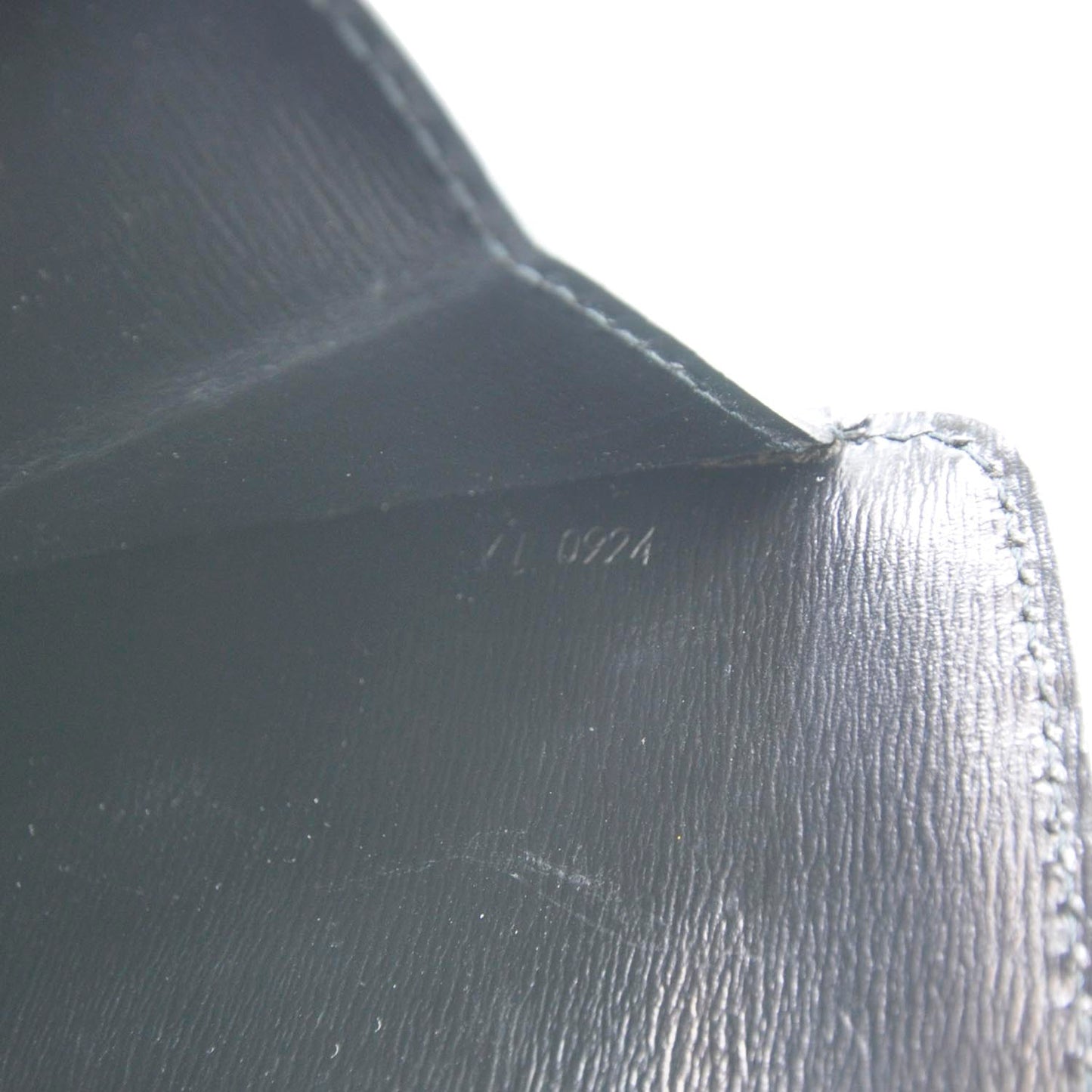Epi Capucines Black