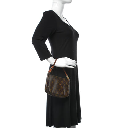Louis Vuitton Monogram Pochette Accessories 2 of 12