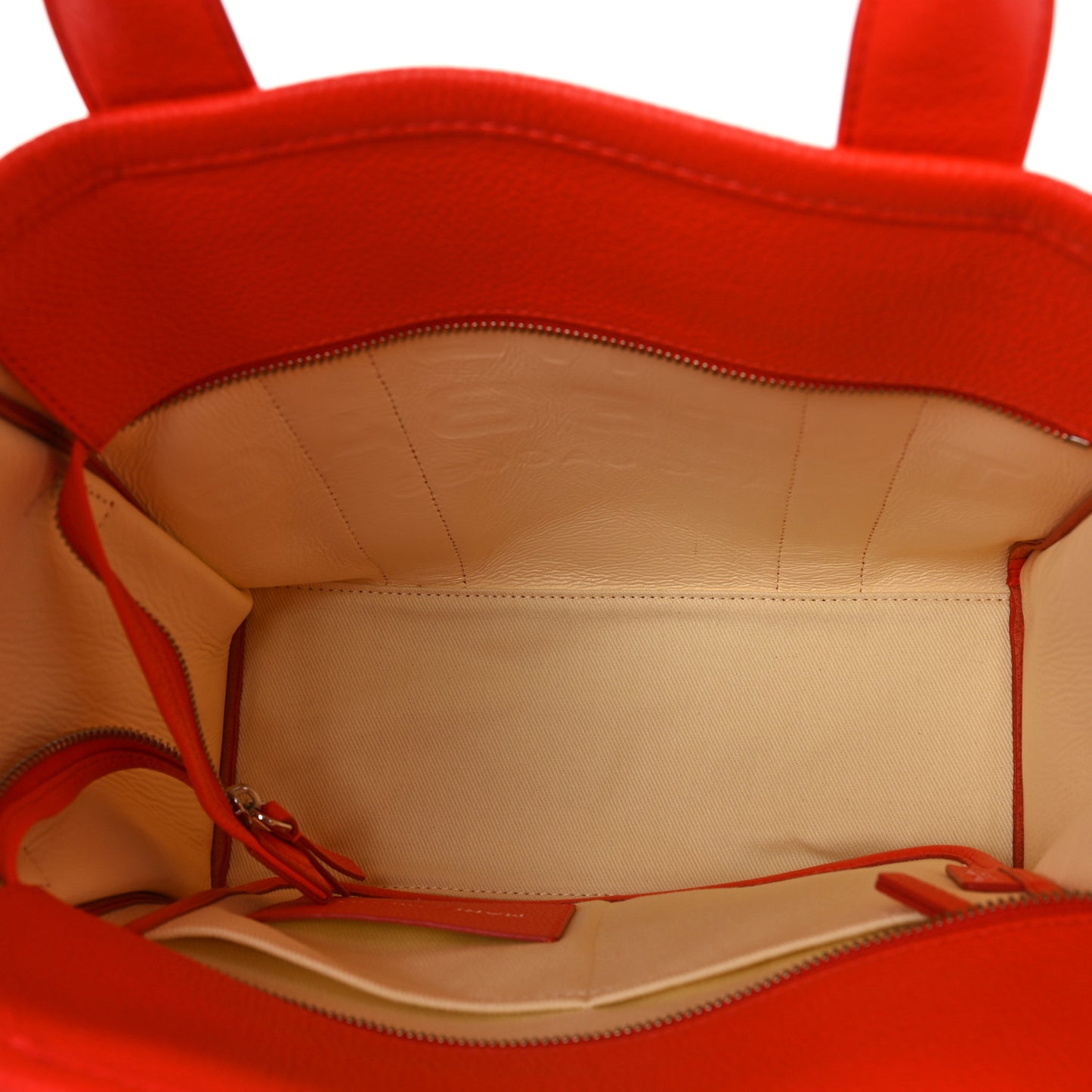 Grained Calfskin Medium The Tote Bag Red