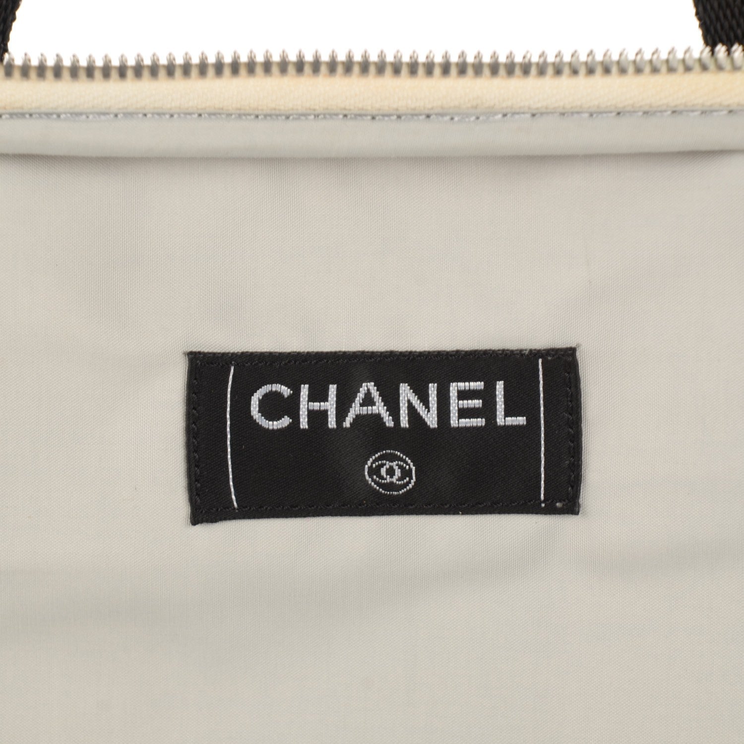 Chanel Snow Skis With Case White Grey 3 of 14
