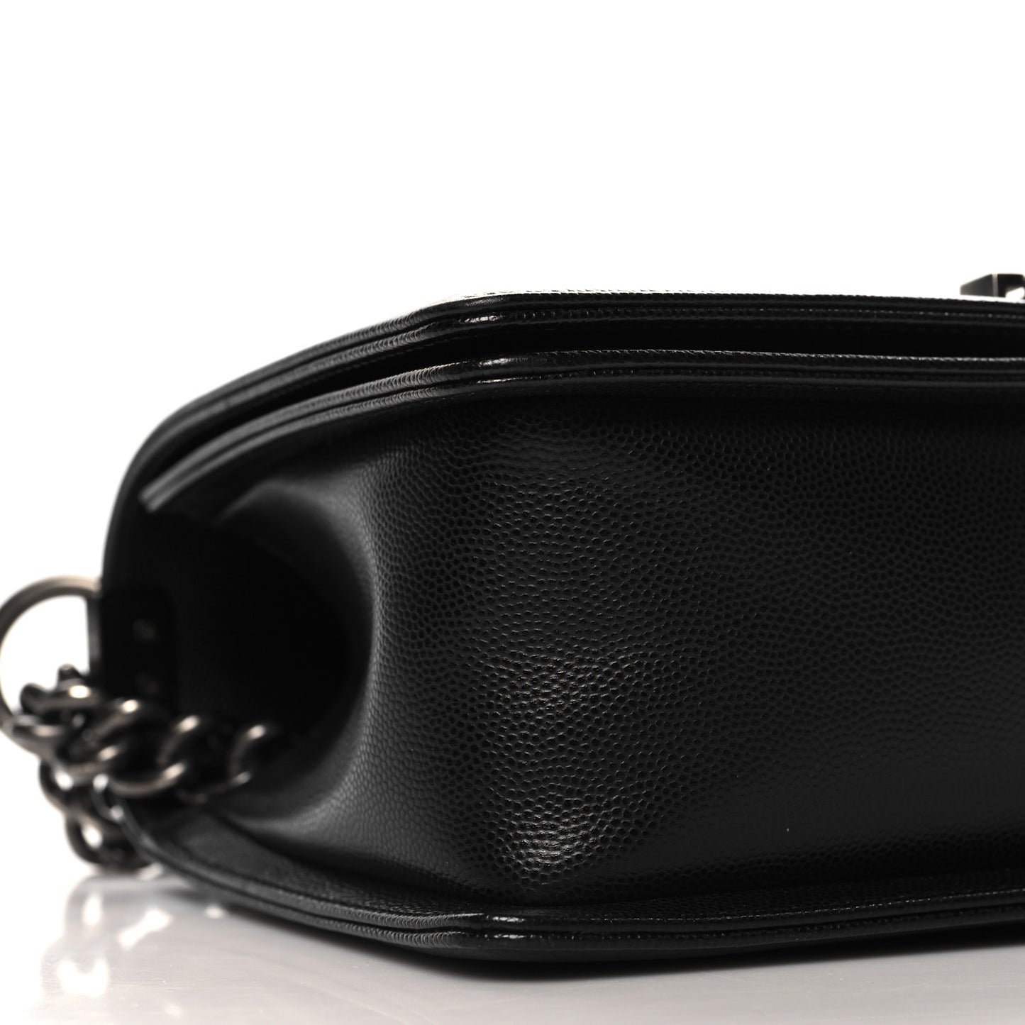 Caviar Quilted Medium Boy Flap Black