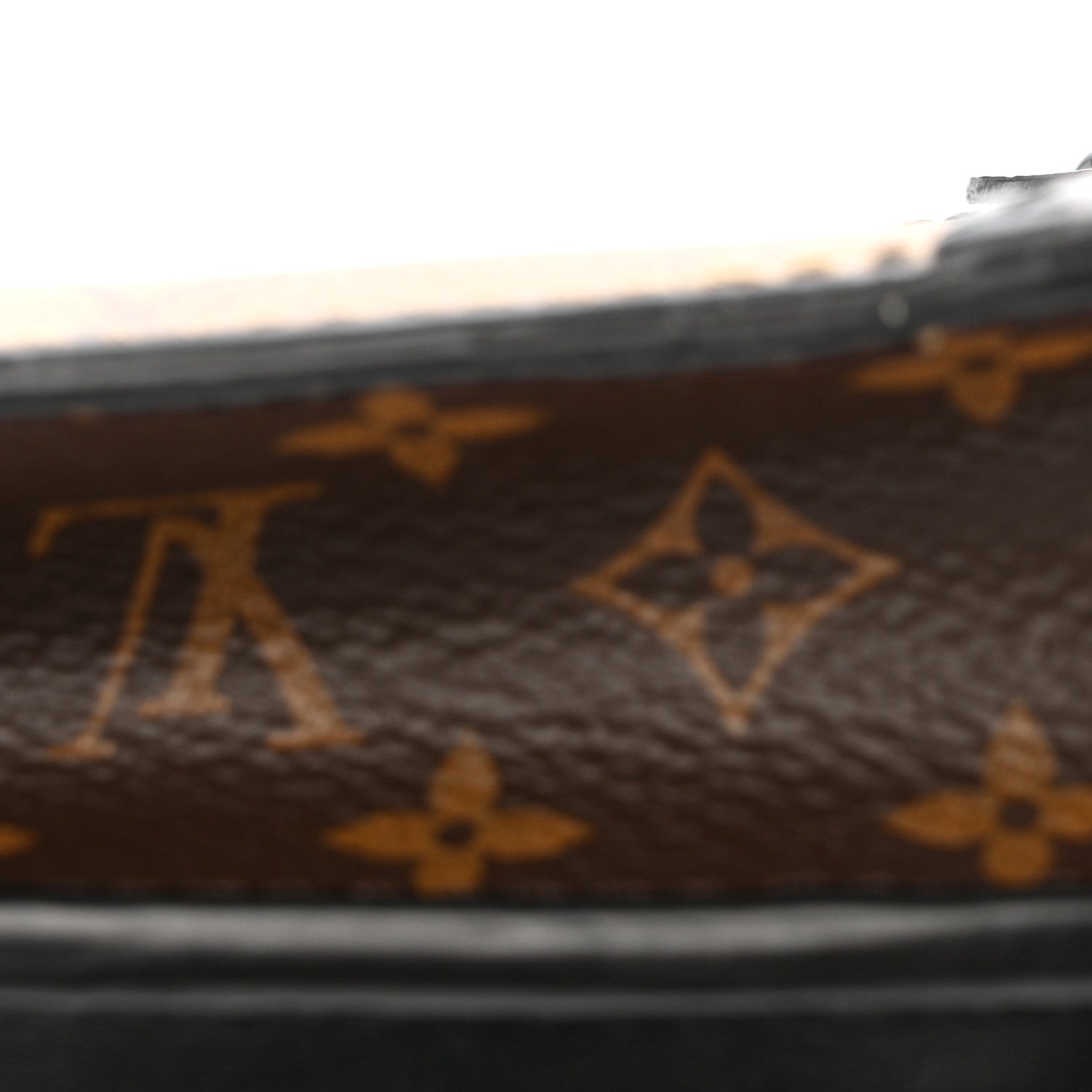 Louis Vuitton Reverse Monogram Trunk Clutch 1862575 – FASHIONPHILE