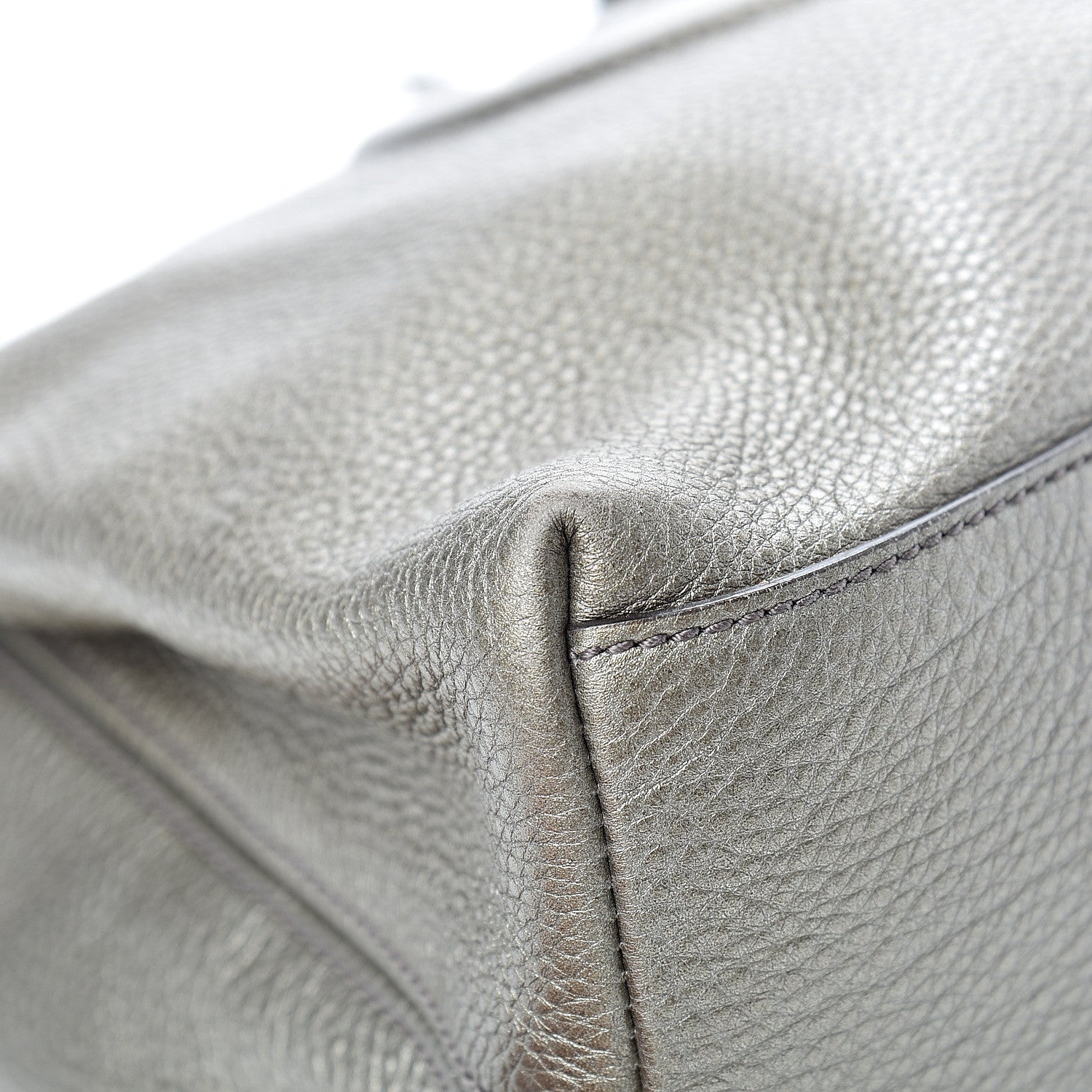 Gucci Metallic Pebbled Calfskin Medium Soho Chain Shoulder Bag Sasso 8 of 14