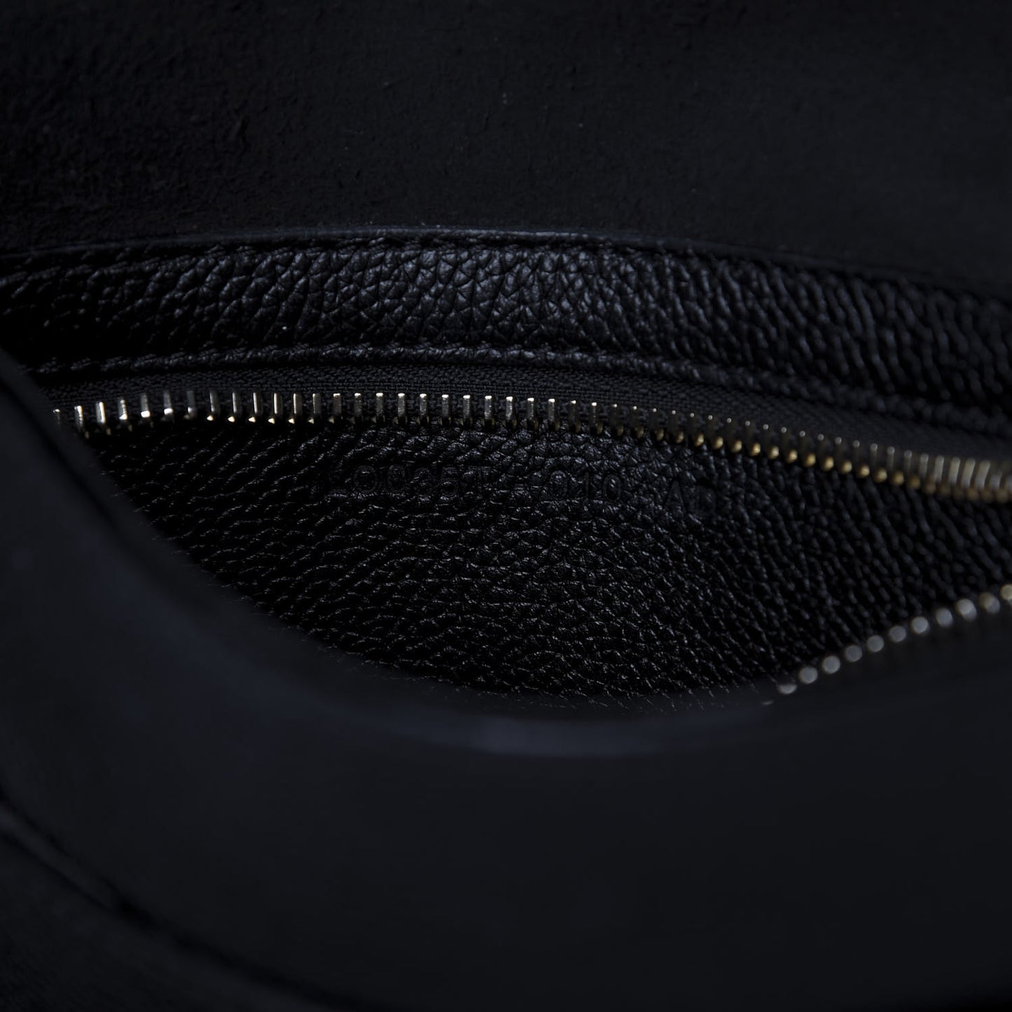Grained Calfskin Medium Jennifer Crossbody Bag Black