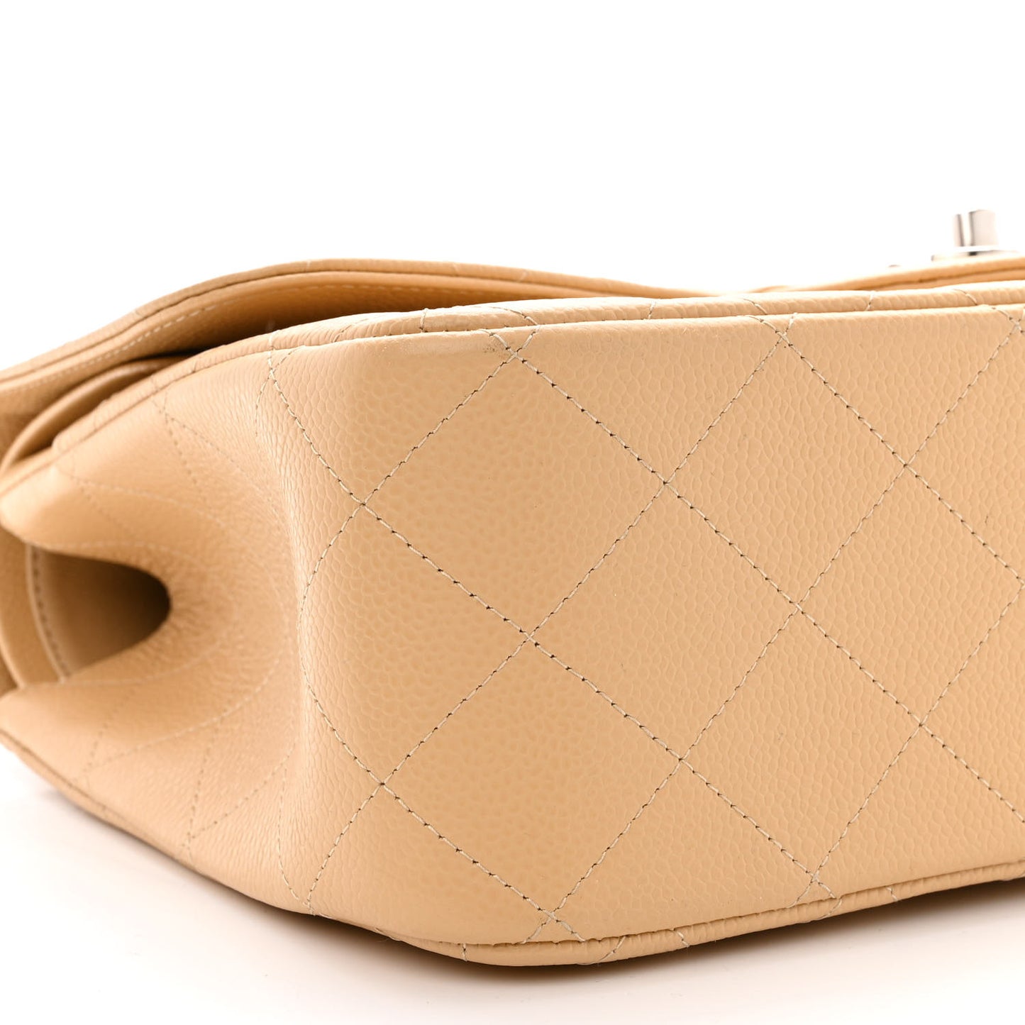 Caviar Quilted Jumbo Double Flap Beige Clair