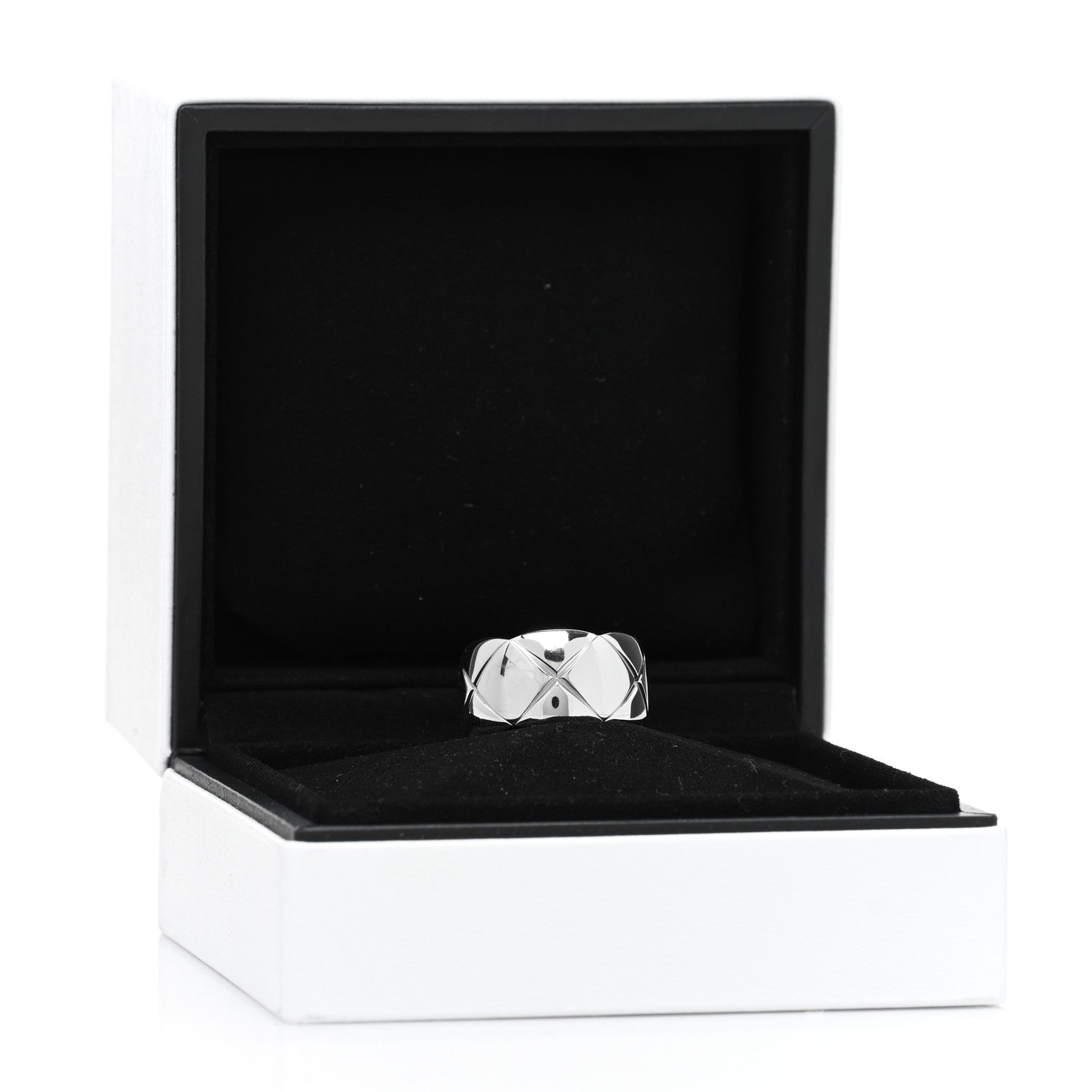 Chanel 18K White Gold Large Coco Crush Ring 50 5.25 5 of 5
