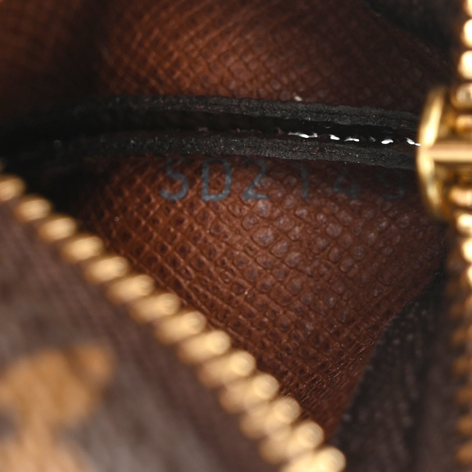 Louis Vuitton Monogram Key Pouch 7 of 8