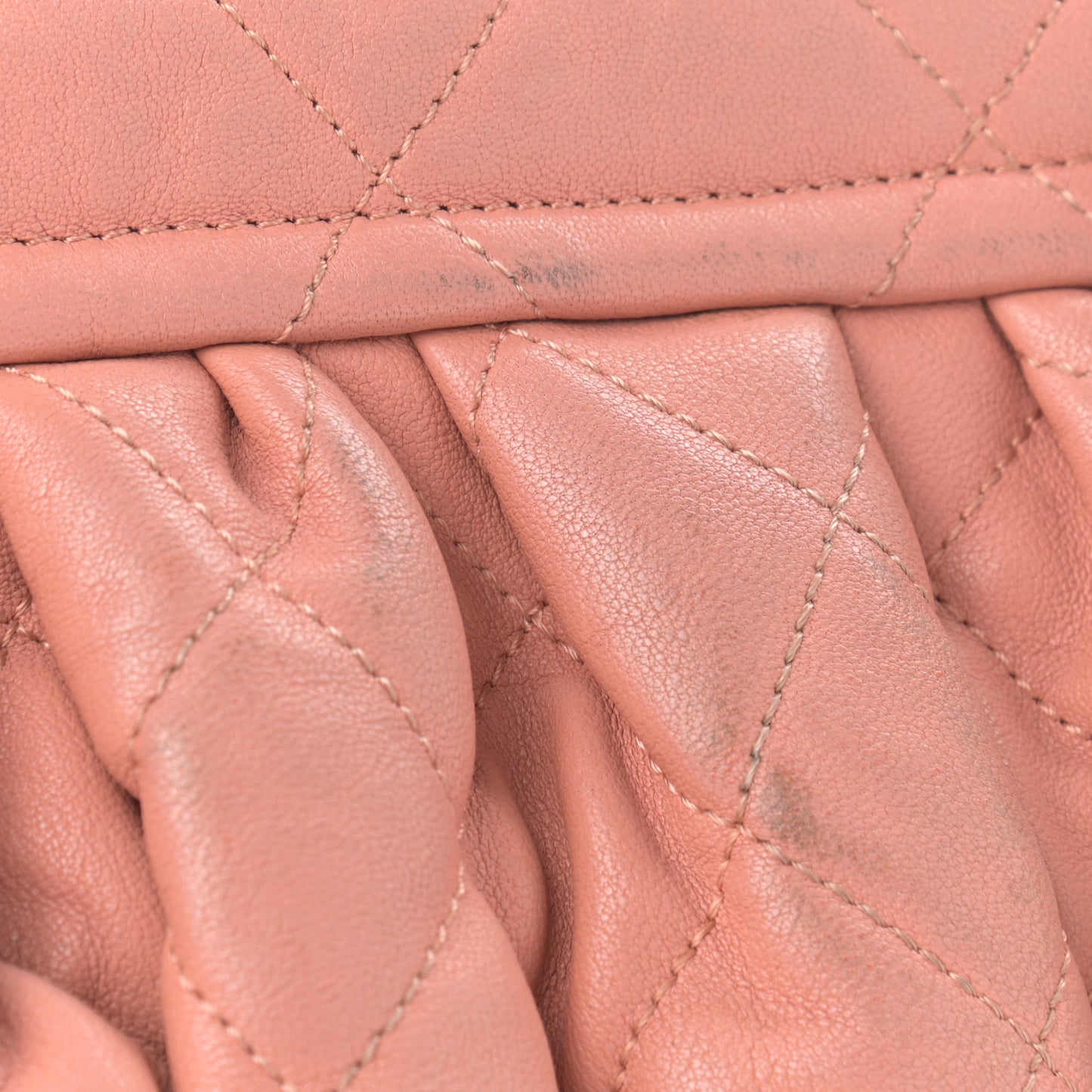 Washed Lambskin Quilted Medium Chain Around Messenger Salmon