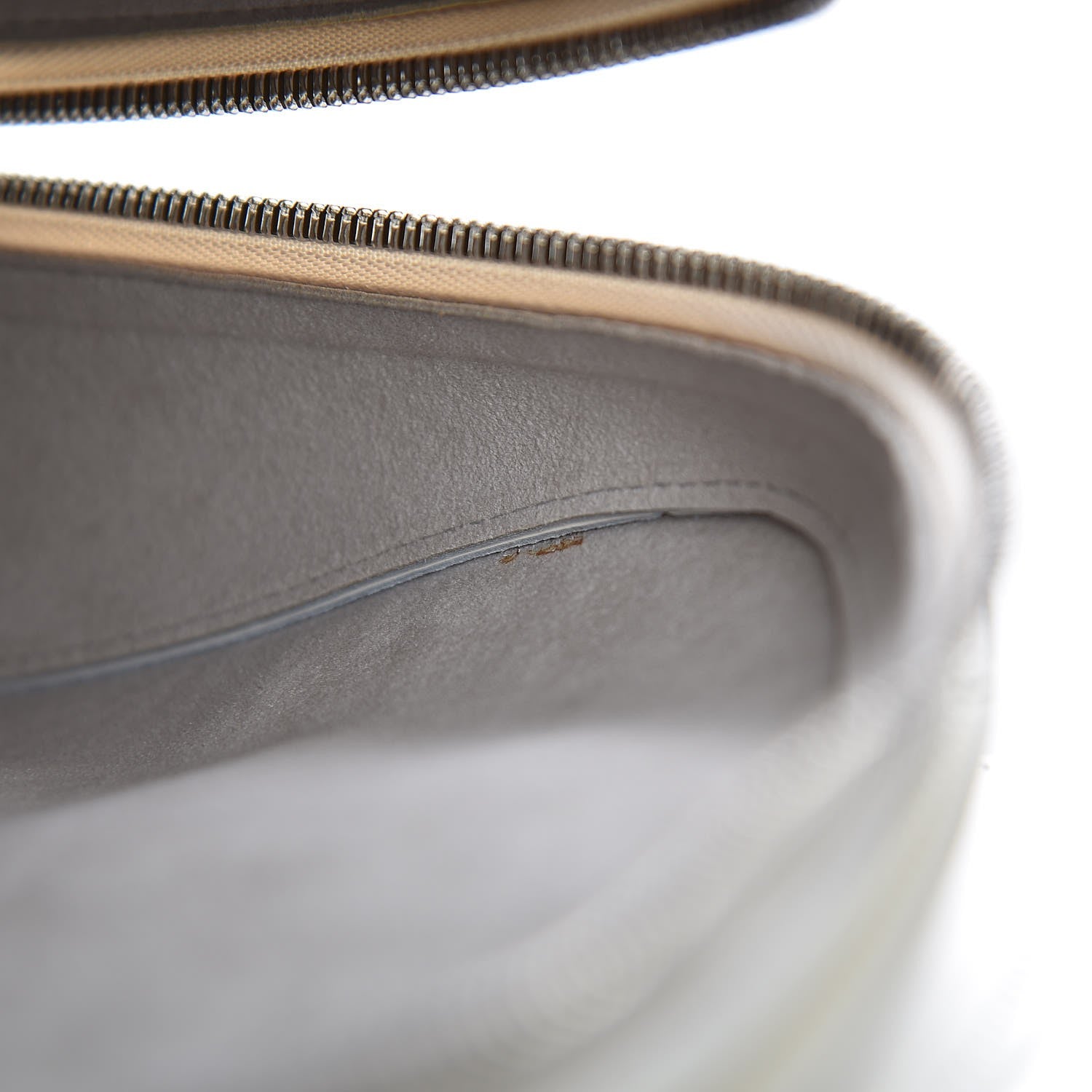 Louis Vuitton Epi Pont-Neuf GM Ivory 7 of 7