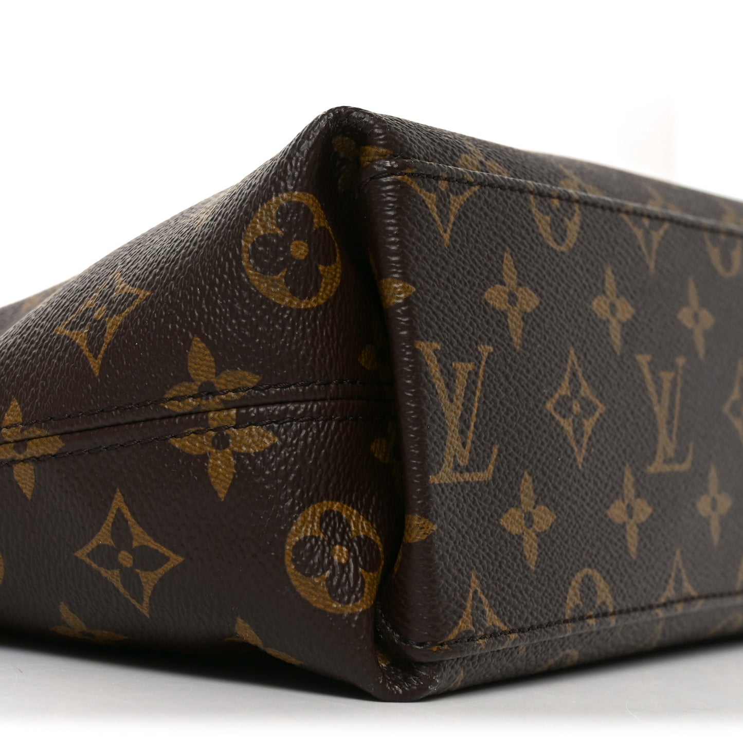 Monogram Tuileries Besace Marine Bordeaux