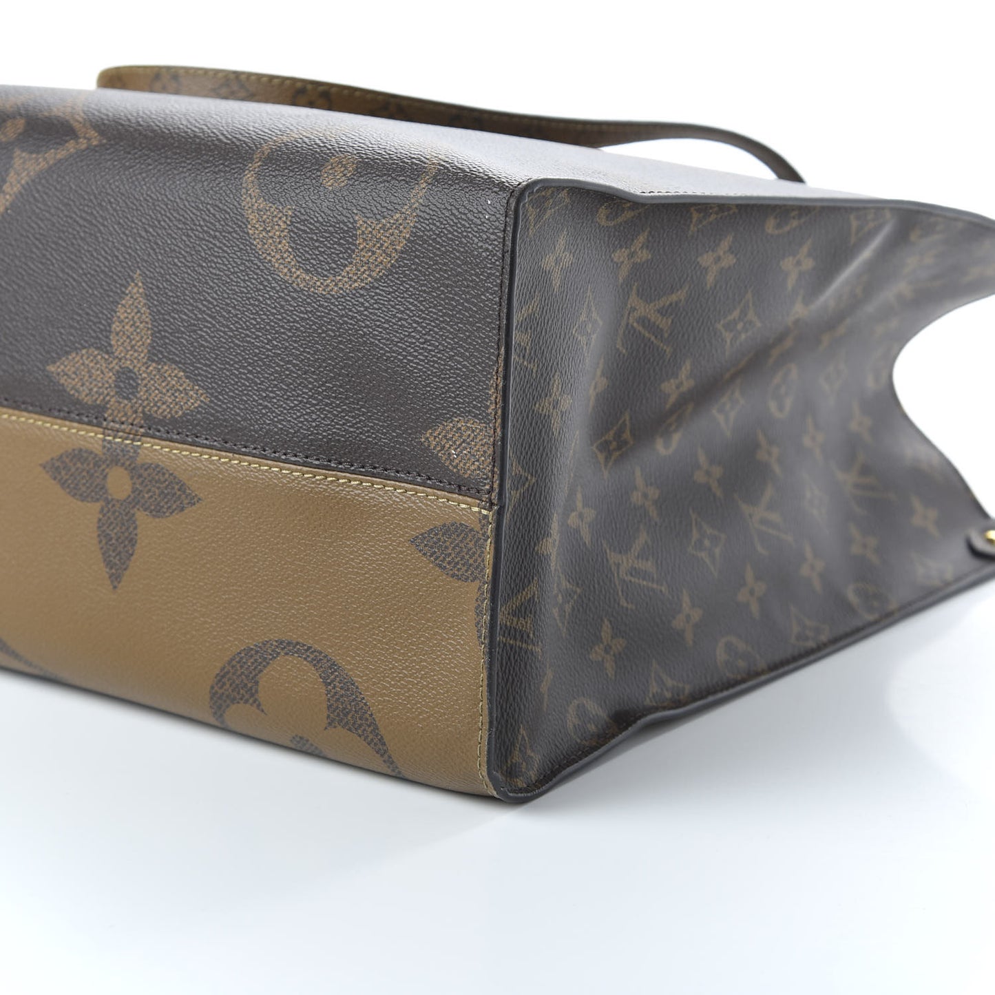 Reverse Monogram Giant Onthego GM