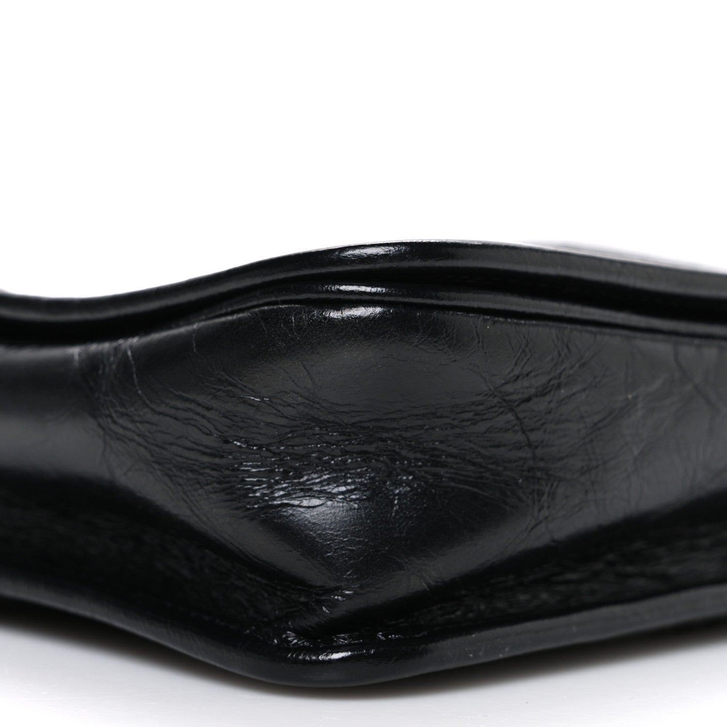 Saint Laurent Crinkled Calfskin Matelasse Monogram Niki Chain Wallet Black 9 of 10