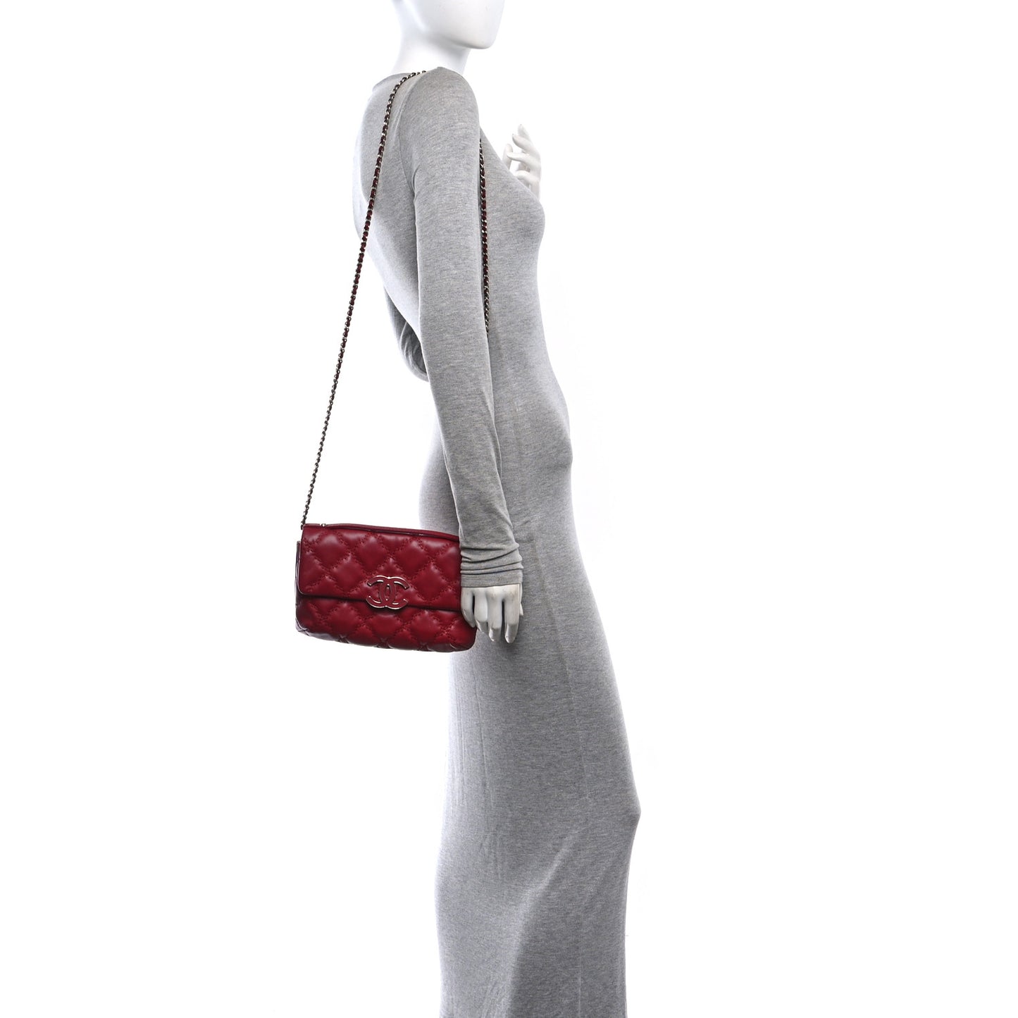 Calfskin Quilted Double Stitch Hamptons Clutch with Chain Red Red