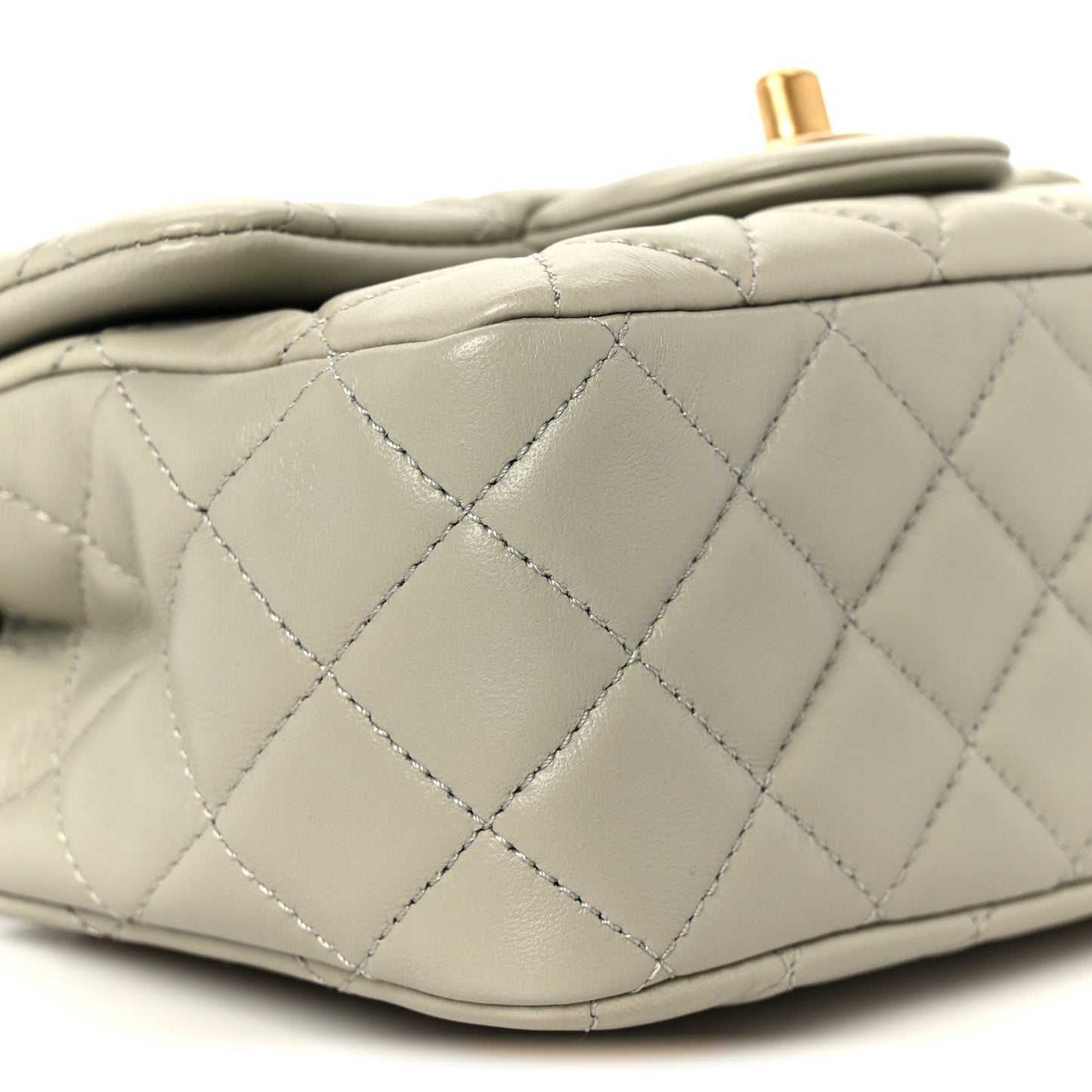Lambskin Quilted Mini Pearl Crush Flap Light Grey