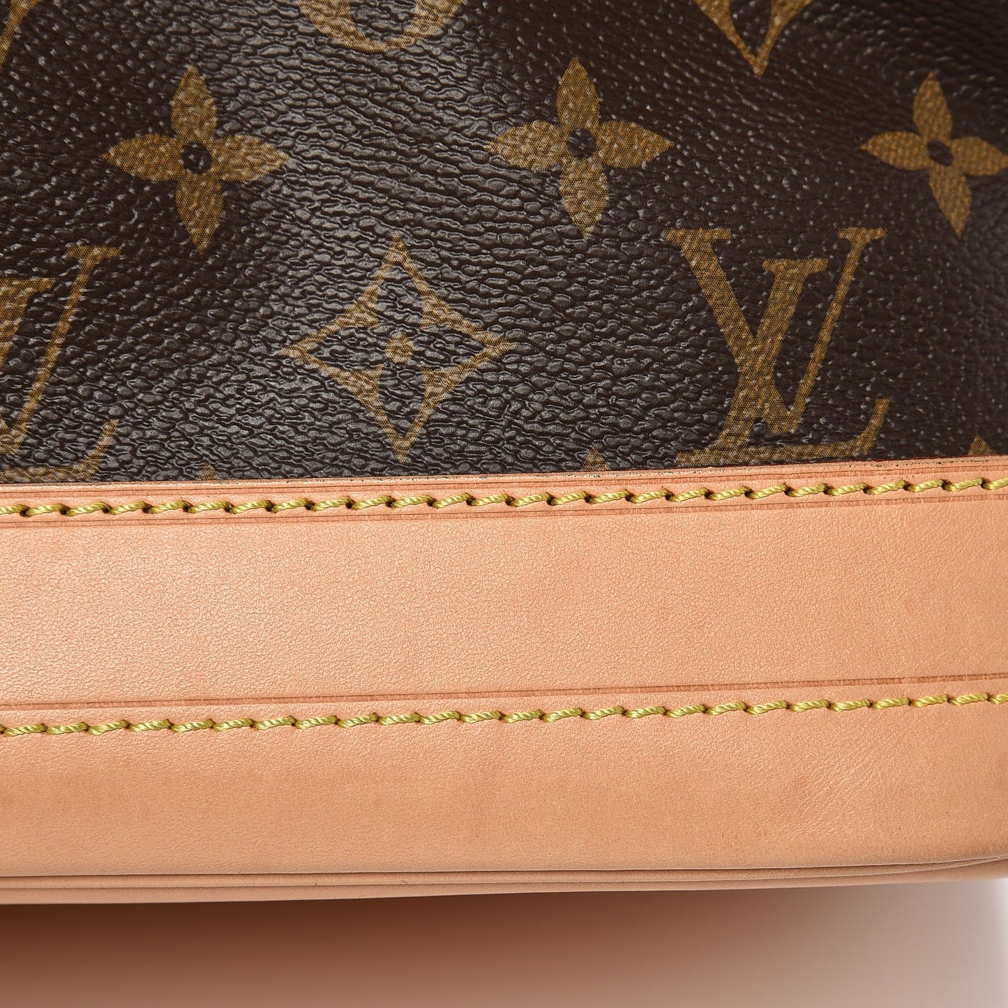Monogram Noe