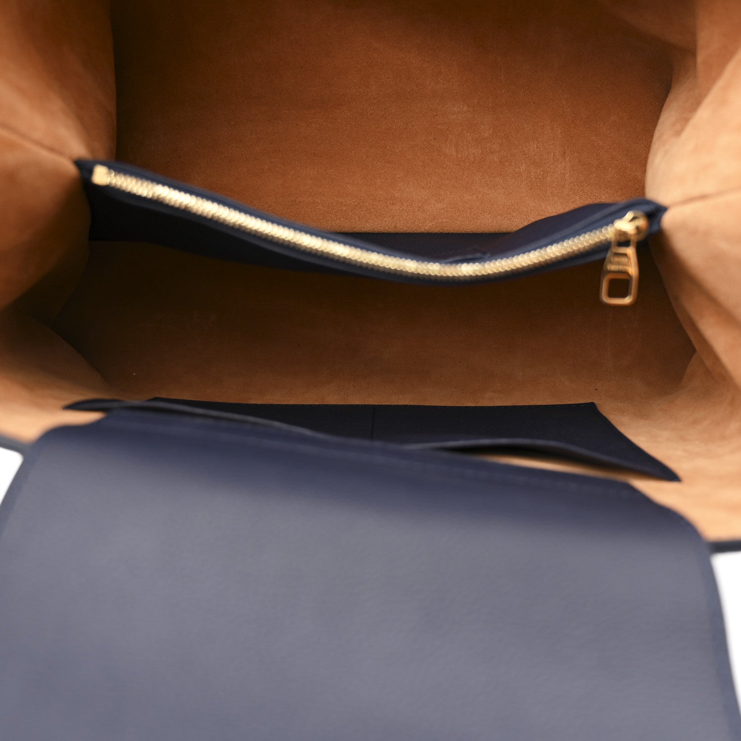 Louis Vuitton Taurillon Capucines MM Indigo 6 of 10