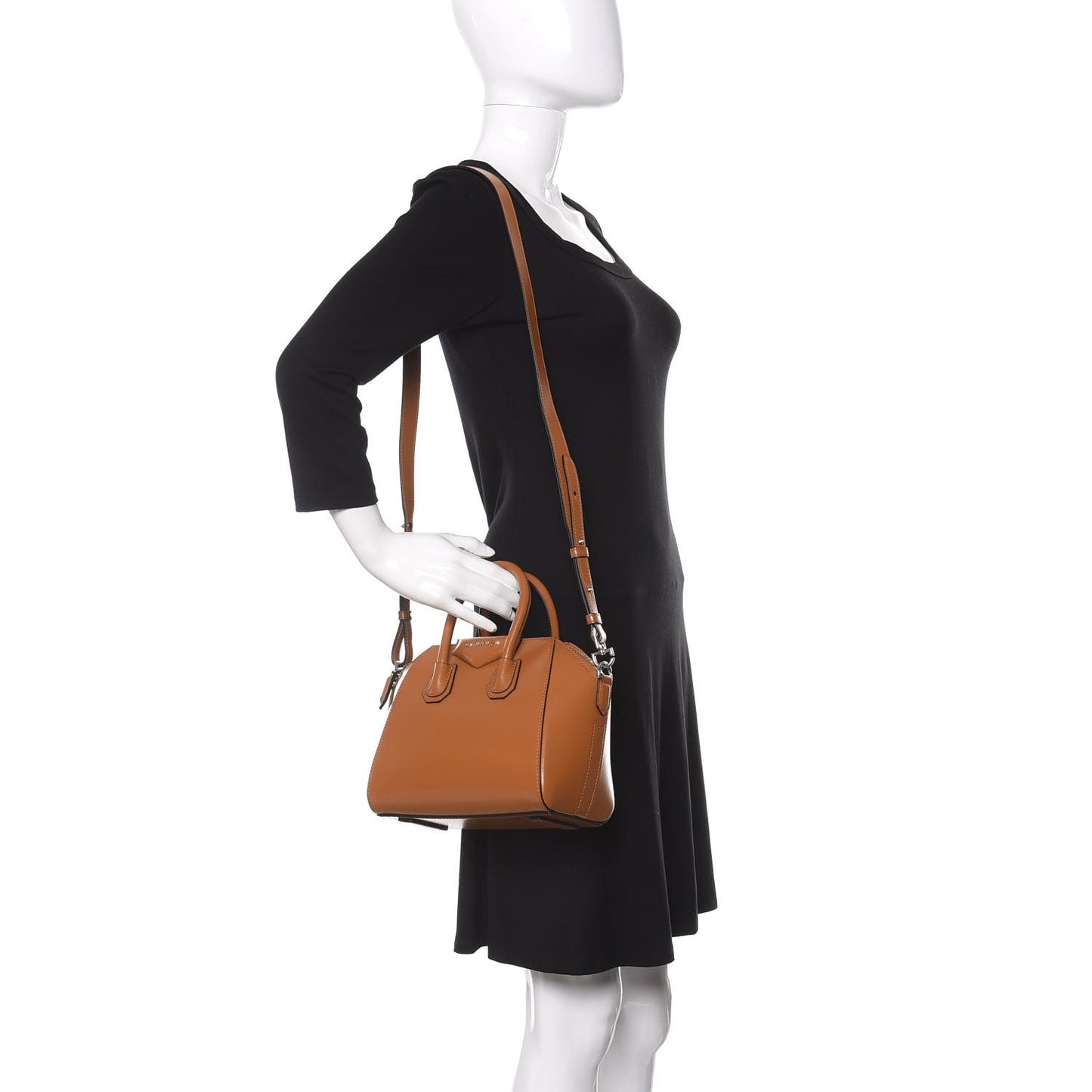 Shiny Lord Calfskin Mini Antigona Camel