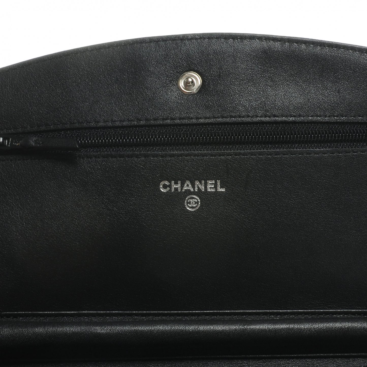 Caviar CC Wallet on Chain Black