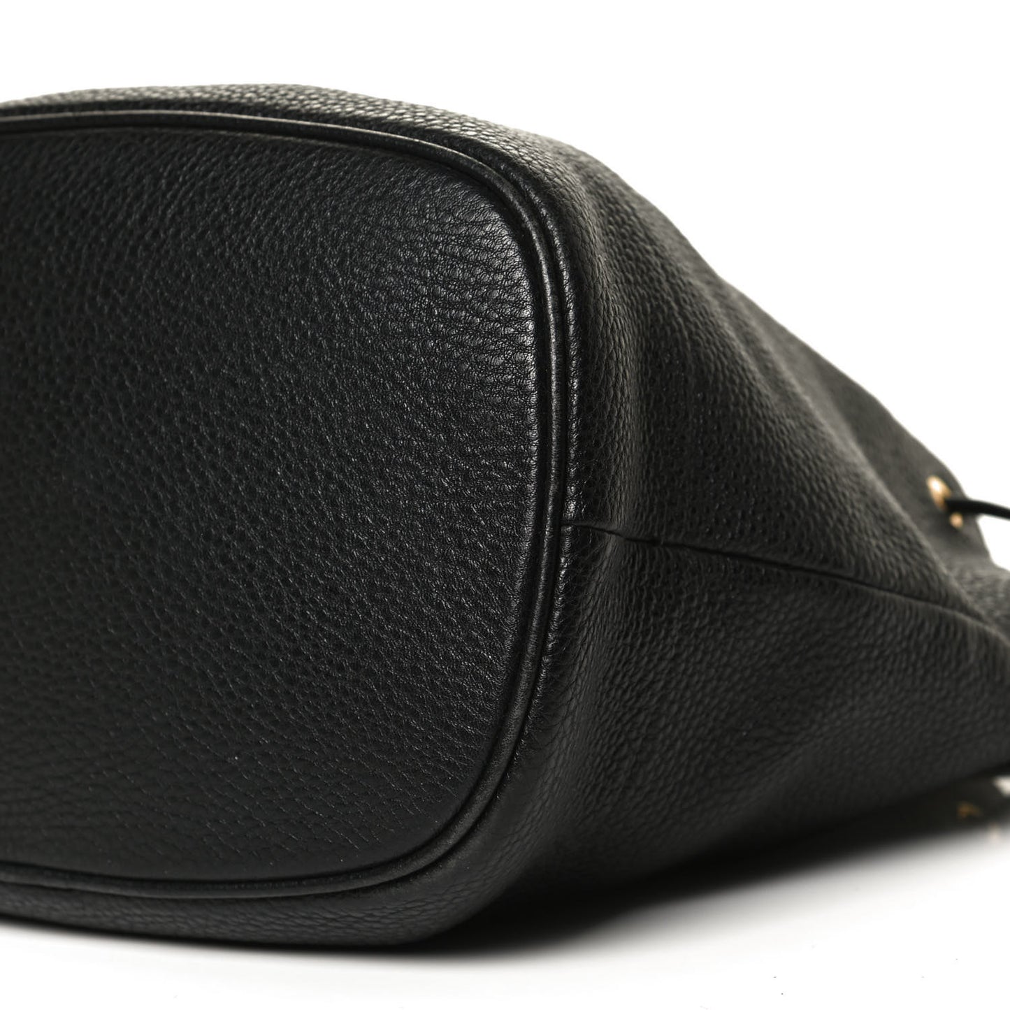 Vitello Daino Bucket Bag Black