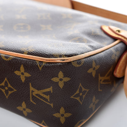 Louis Vuitton Monogram Hudson PM 15 of 23