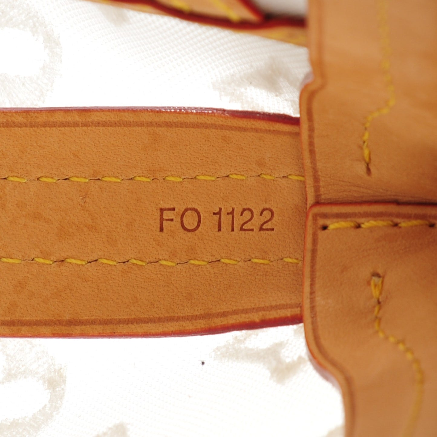 Monogram Transparence Lockit White