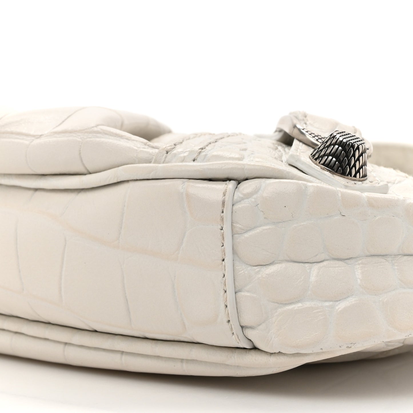 Extra Supple Calfskin Crocodile Embossed Le Cagole Mini Purse With Chain White