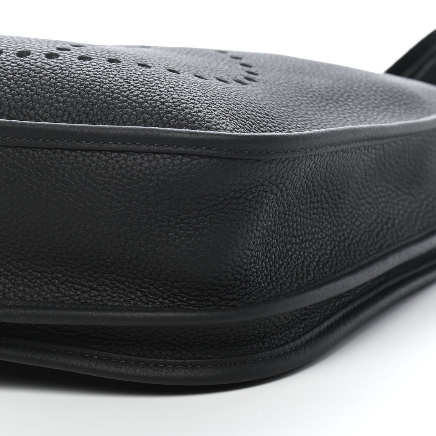 Hermes Taurillon Clemence Evelyne III PM Black 9 of 10