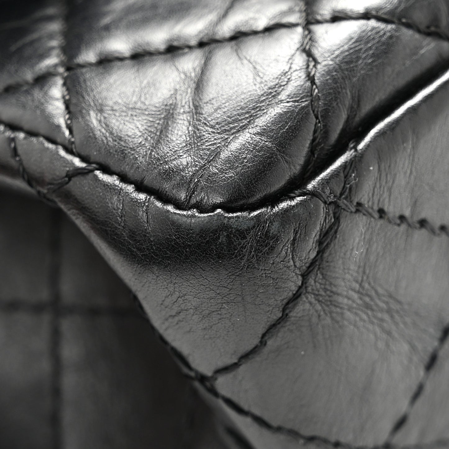 Aged Calfskin Quilted 2.55 Reissue 226 Flap Black