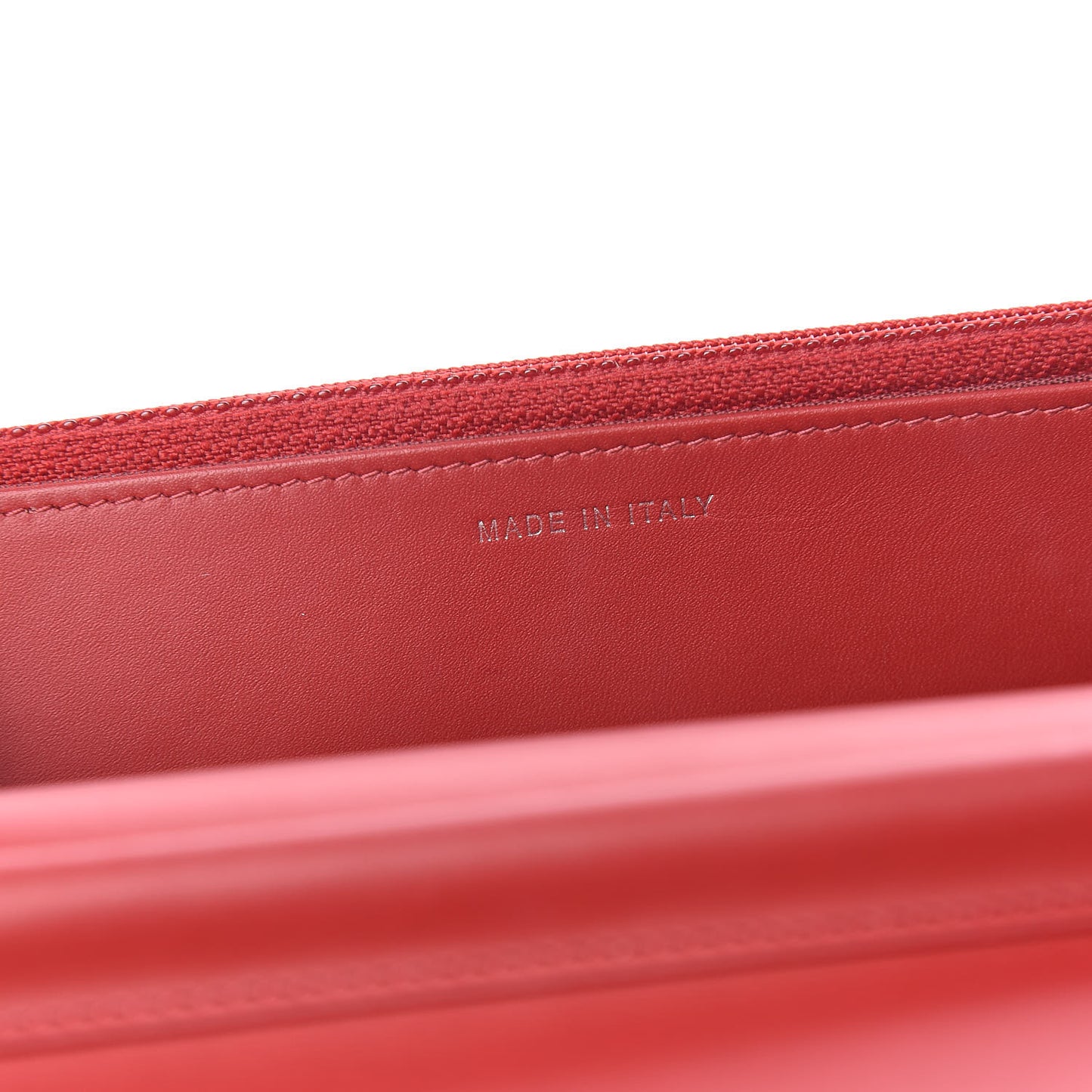 Caviar Quilted Boy Wallet On Chain WOC Red