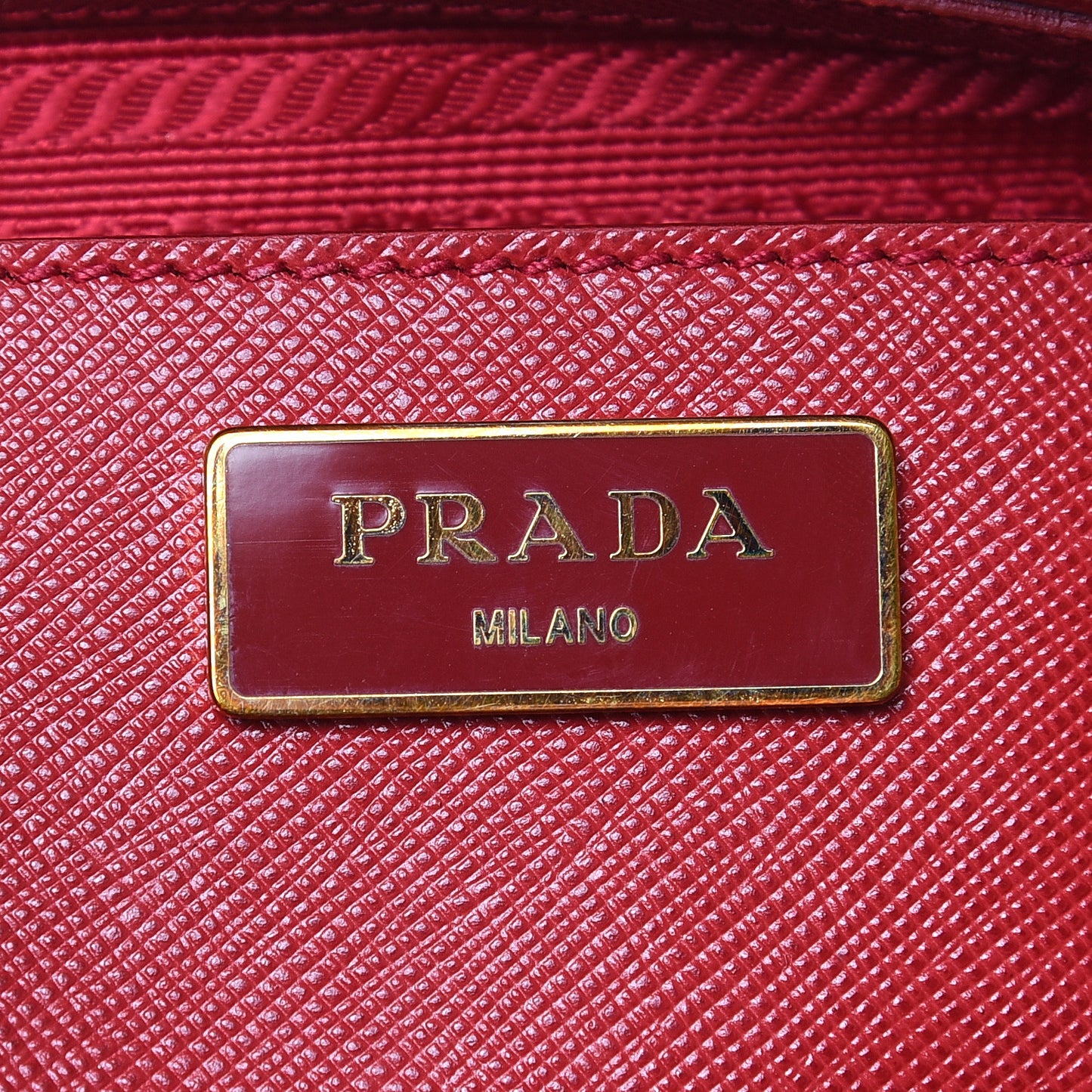 Saffiano Medium Galleria Double Zip Tote Fuoco