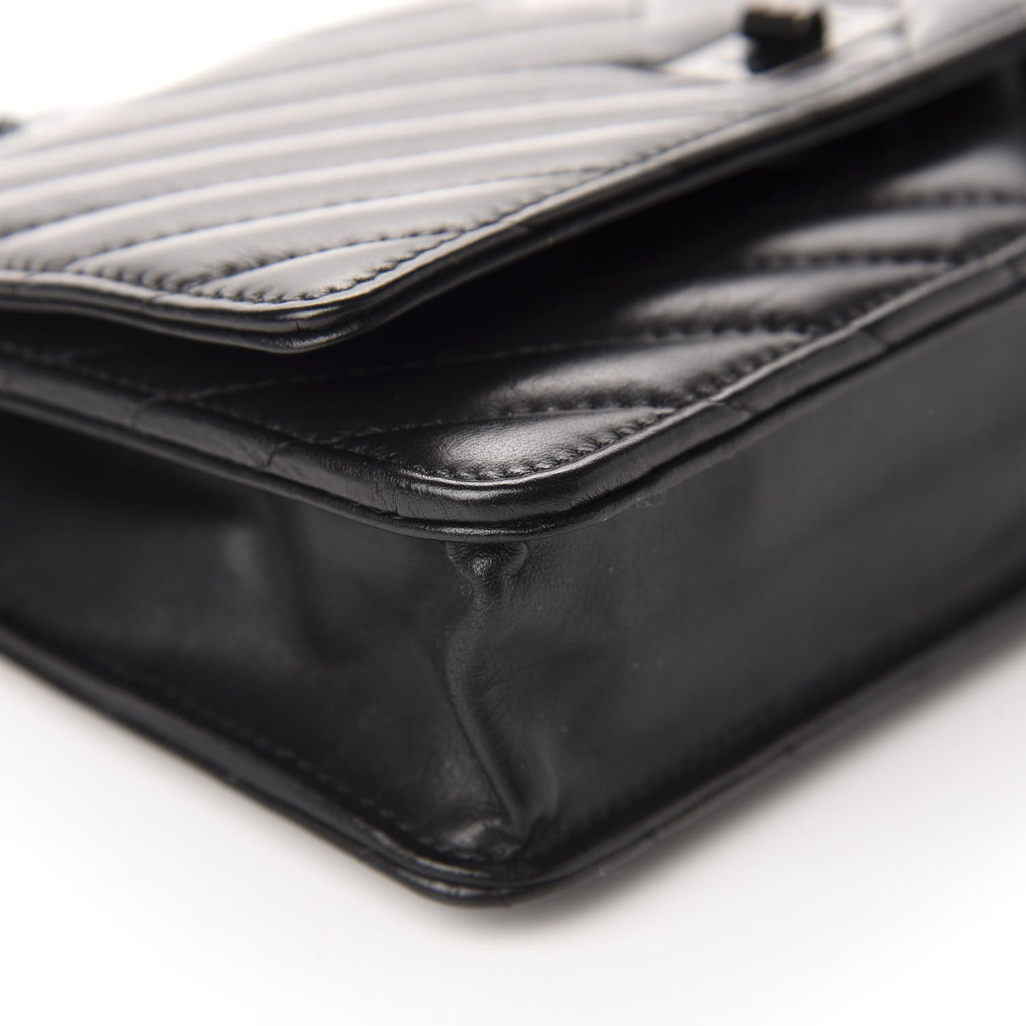 Aged Calfskin Chevron Quilted Reissue Wallet On Chain WOC So Black