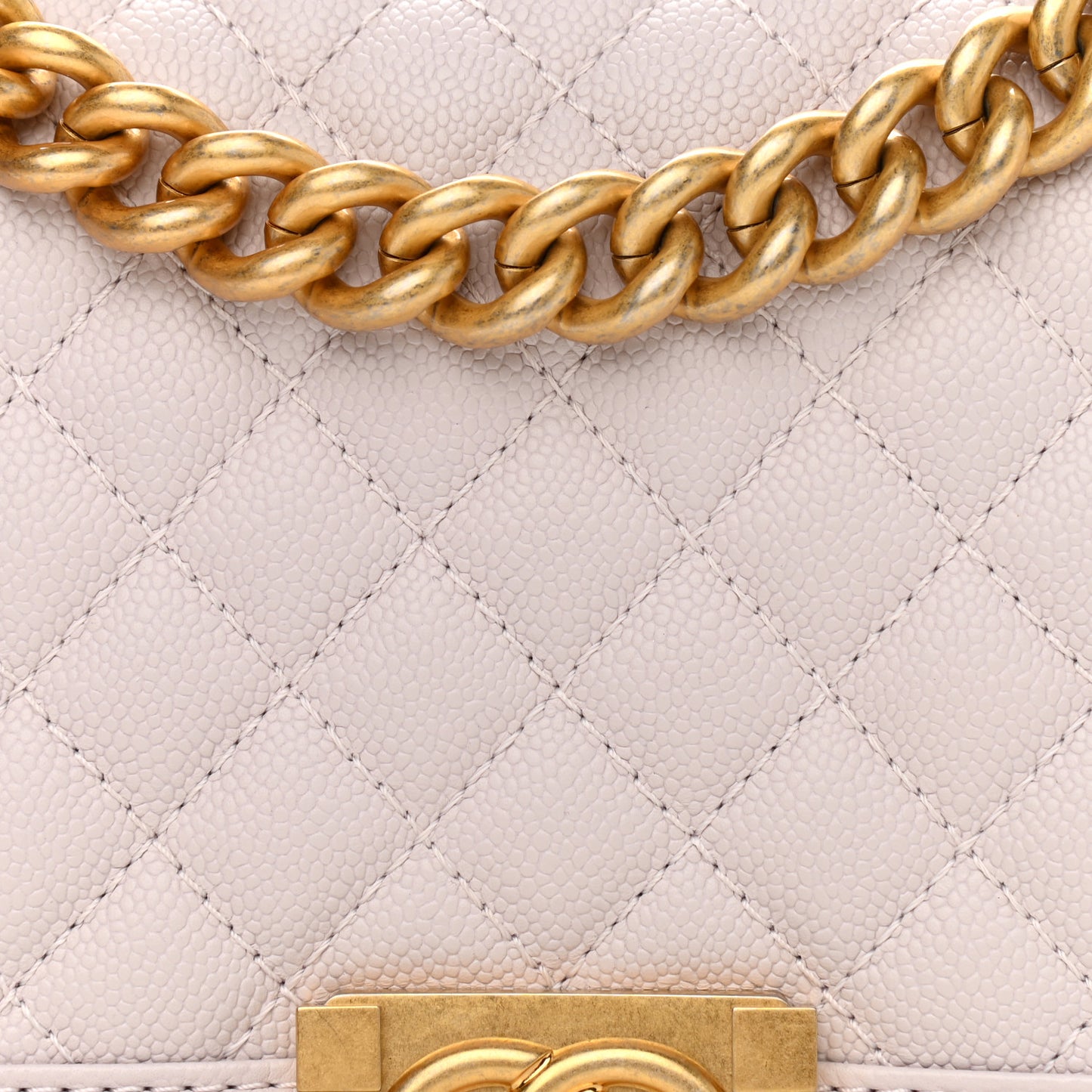 Caviar Quilted Chain Around Medium Boy Flap Light Purple