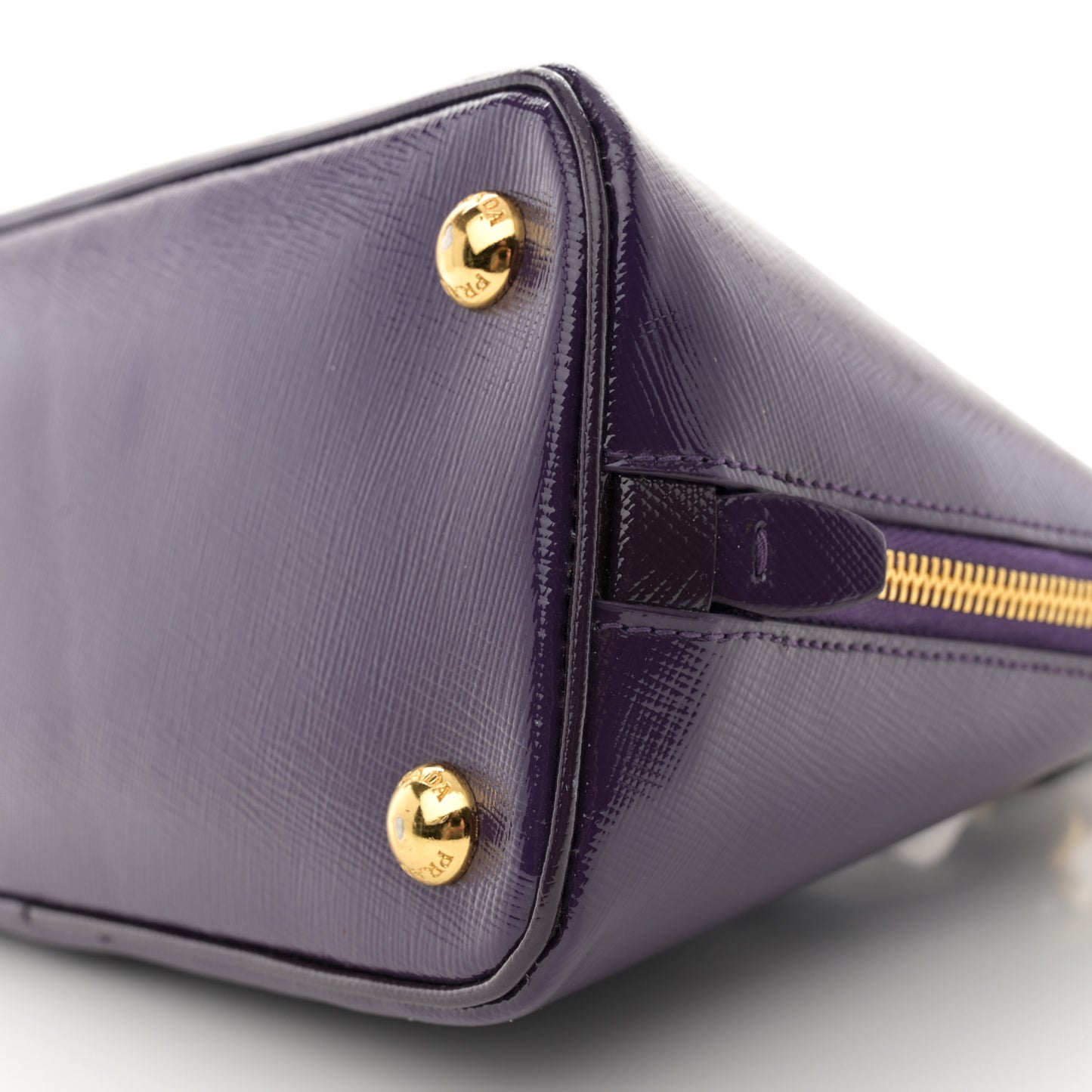 Saffiano Vernice Small Promenade Tote Viola