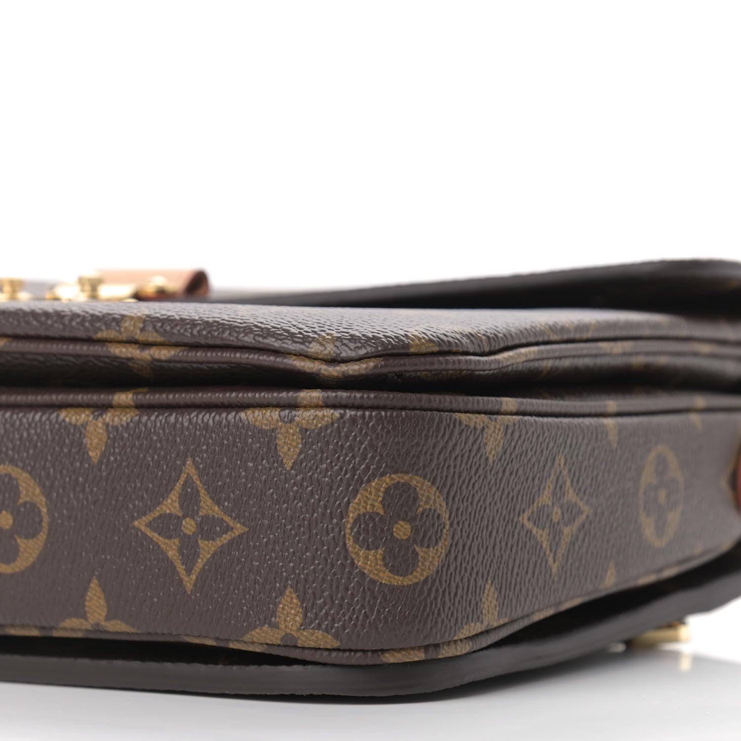 Louis Vuitton Monogram Pochette Metis 8 of 8