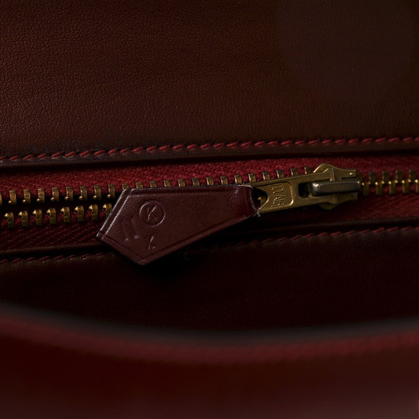 Box Constance 23 Rouge H